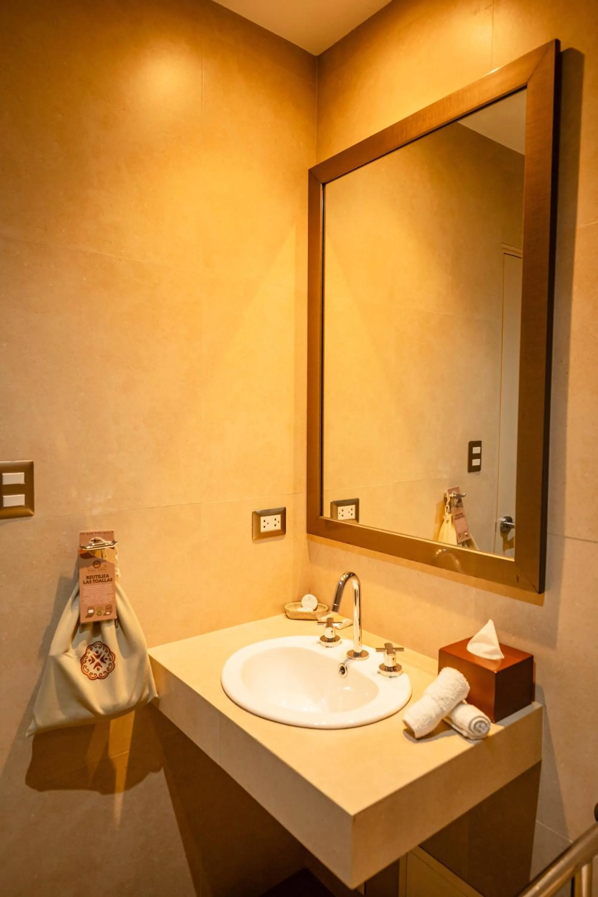 Bathroom in Saska Boutique Hotel