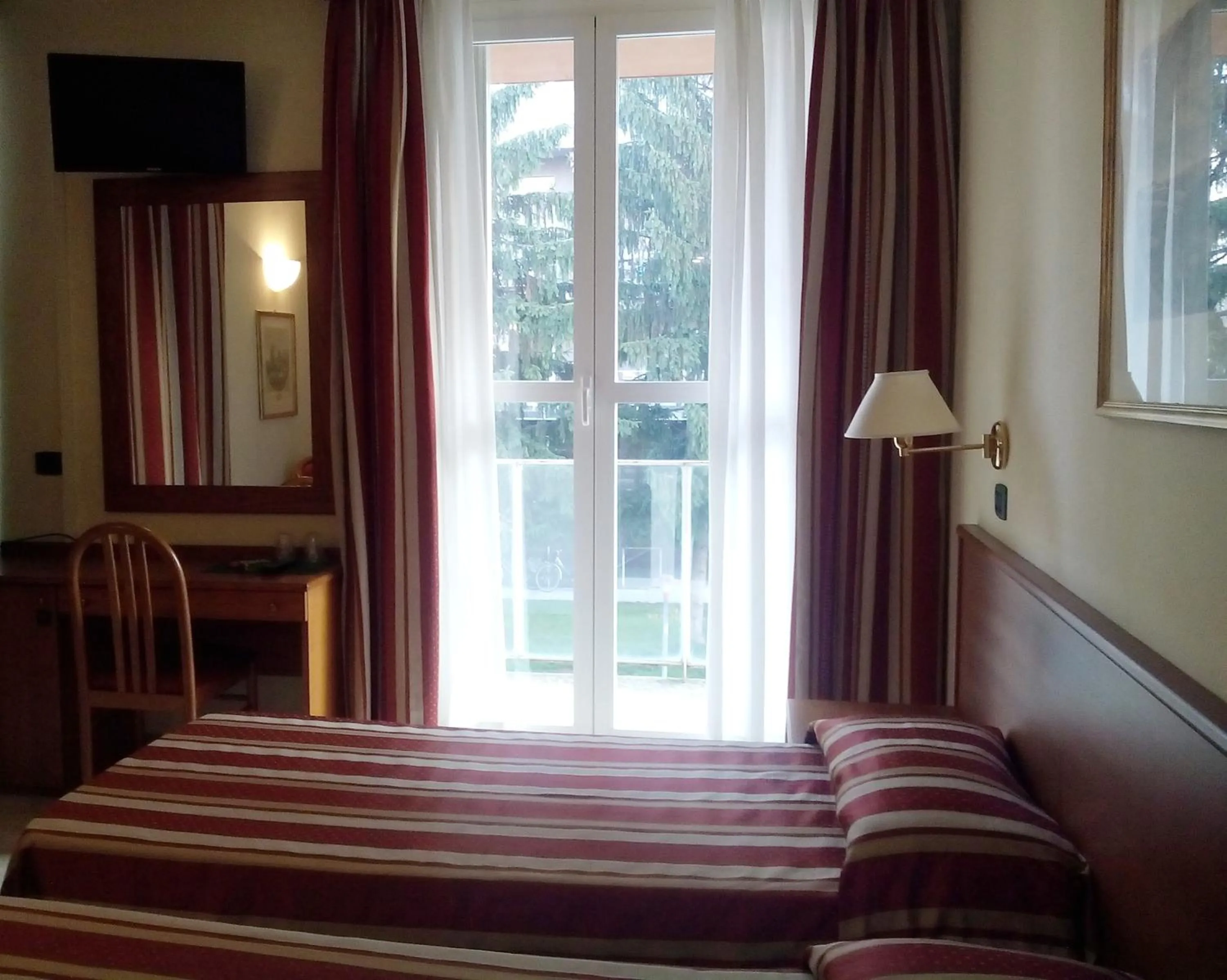 Day, Bed in Hotel Select