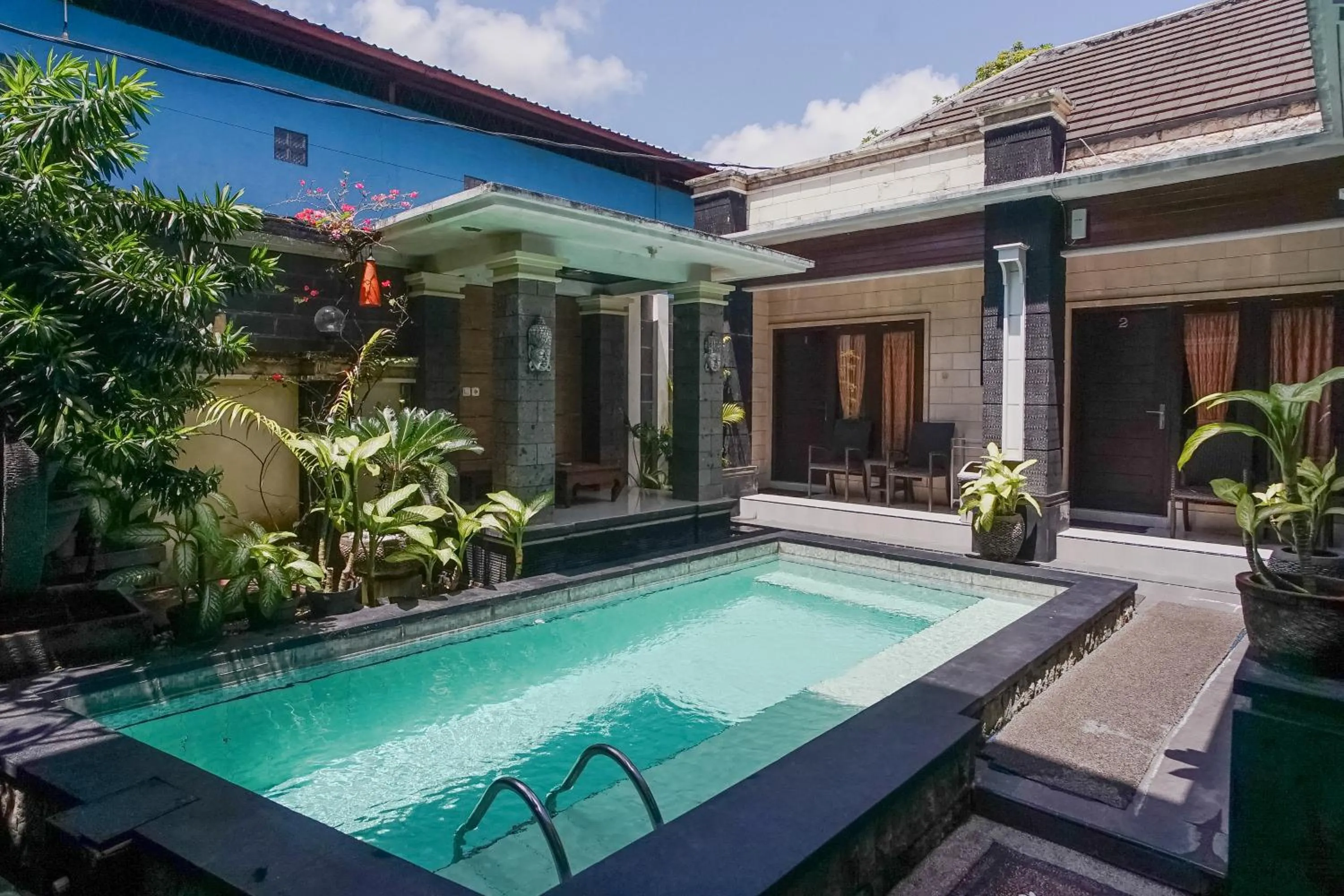 Swimming pool in DENAYS GUESTHOUSE JIMBARAN