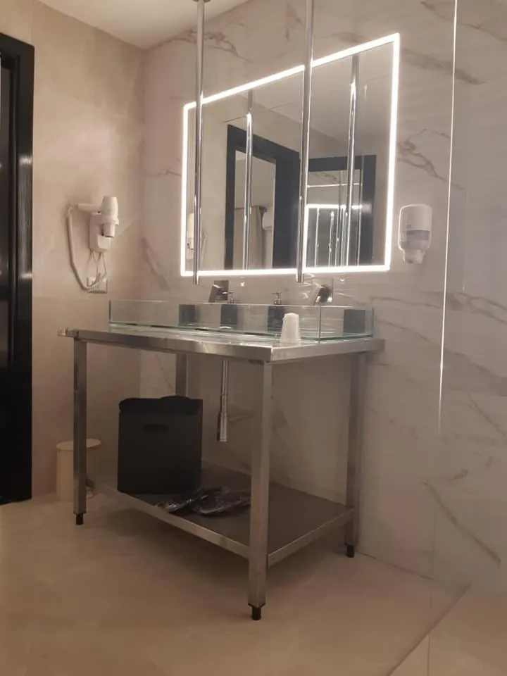 Bathroom in Grand hotel irpinia & Family SPA