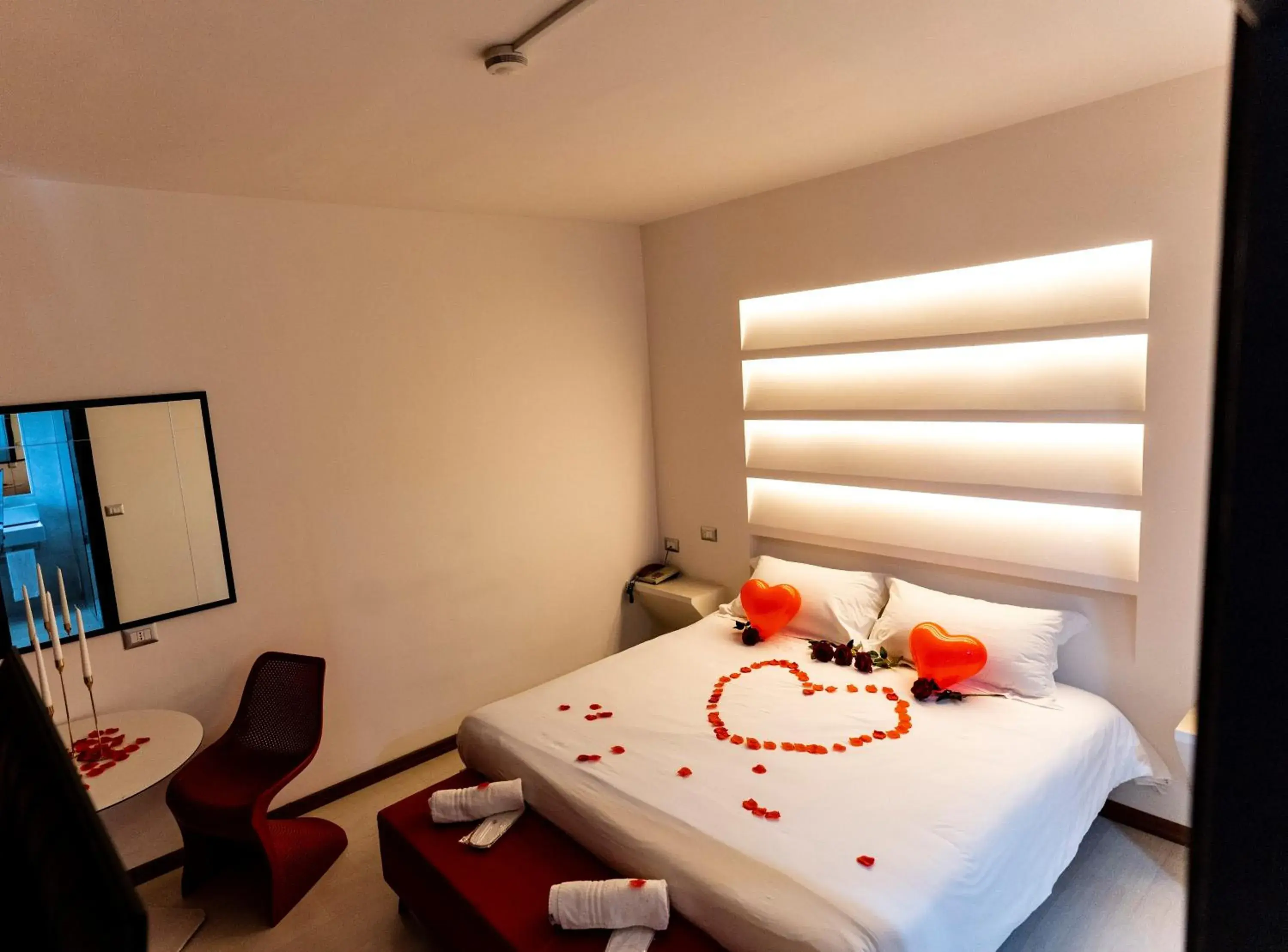 Superior Double or Twin Room with Pool View in Grand hotel irpinia & Family SPA Superior Double or Twin Room with Pool View in Grand hotel irpinia & Family SPA