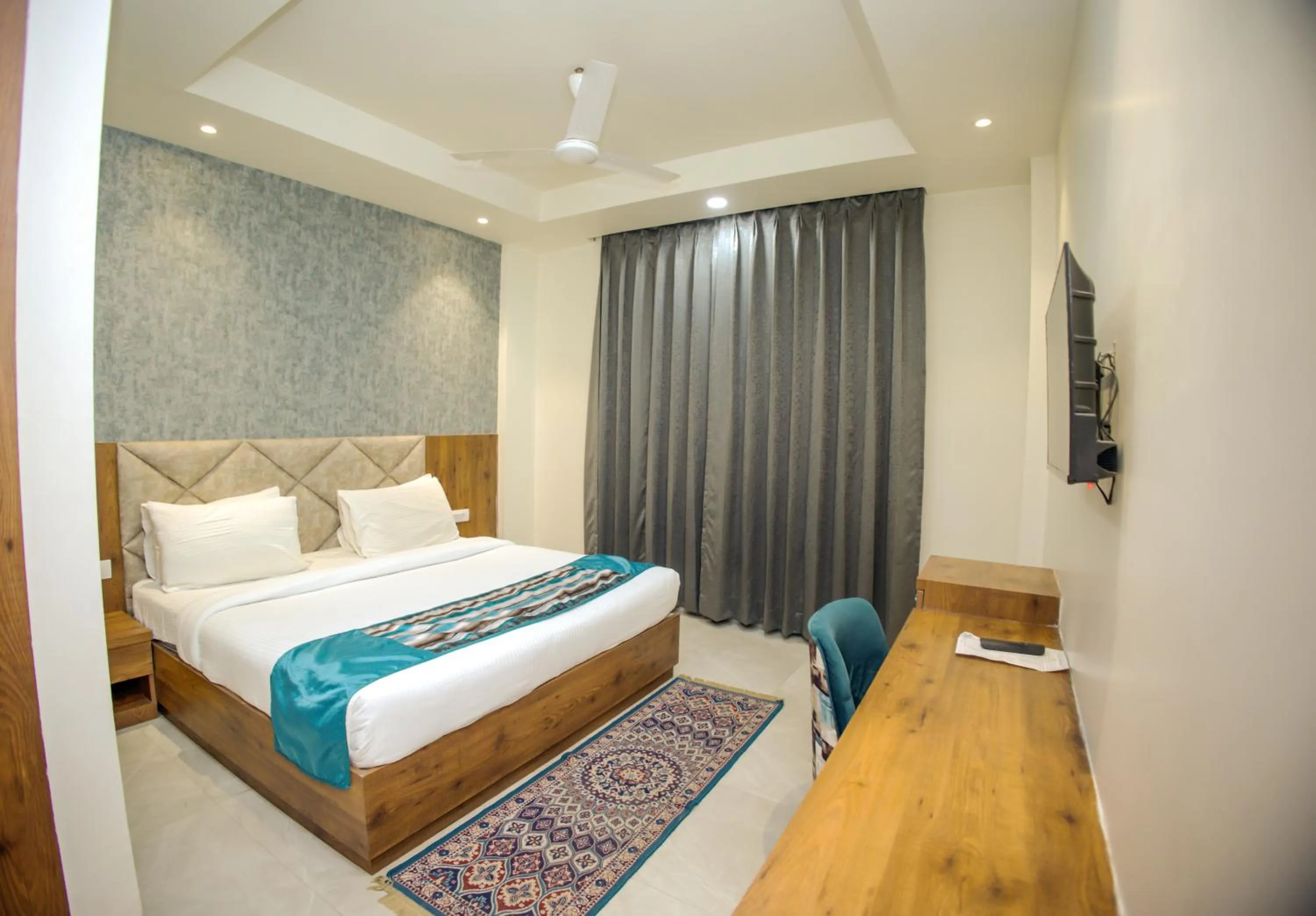 Bed in Hotel Marine House