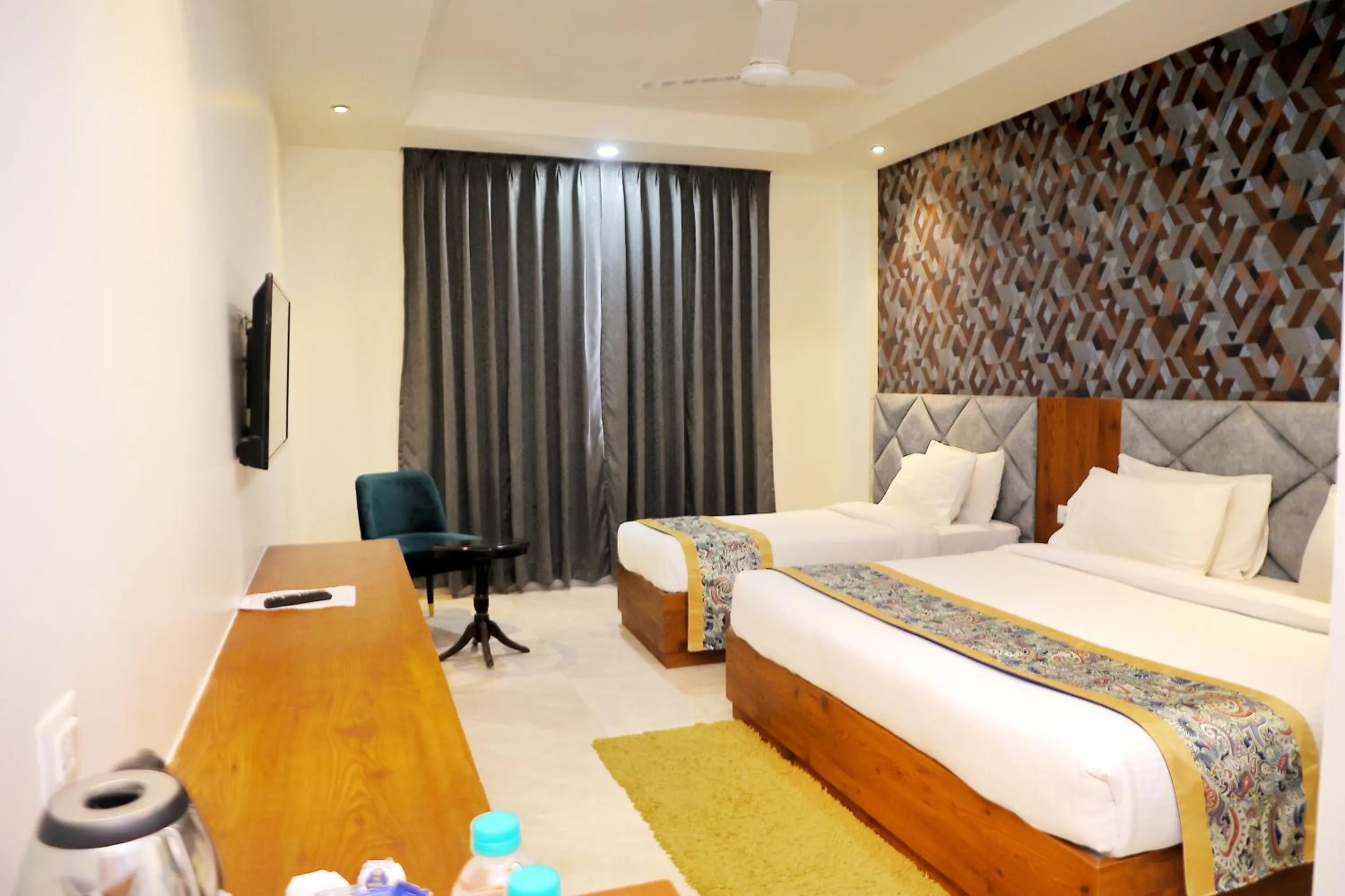 Bed in Hotel Marine House