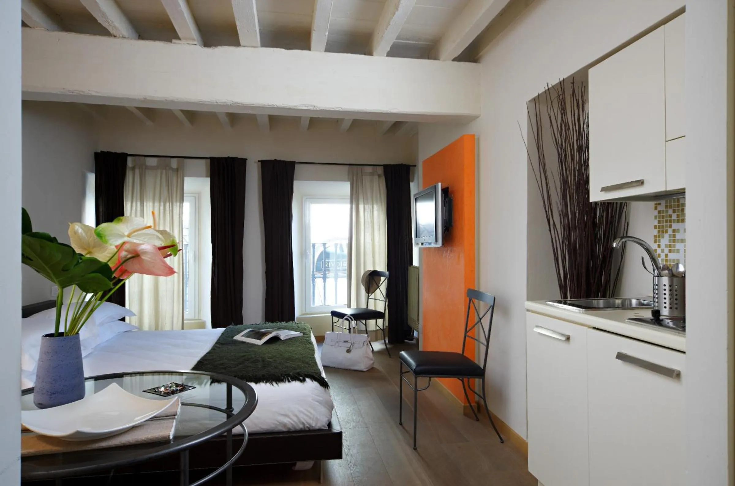 Photo of the whole room in Relais Piazza Signoria