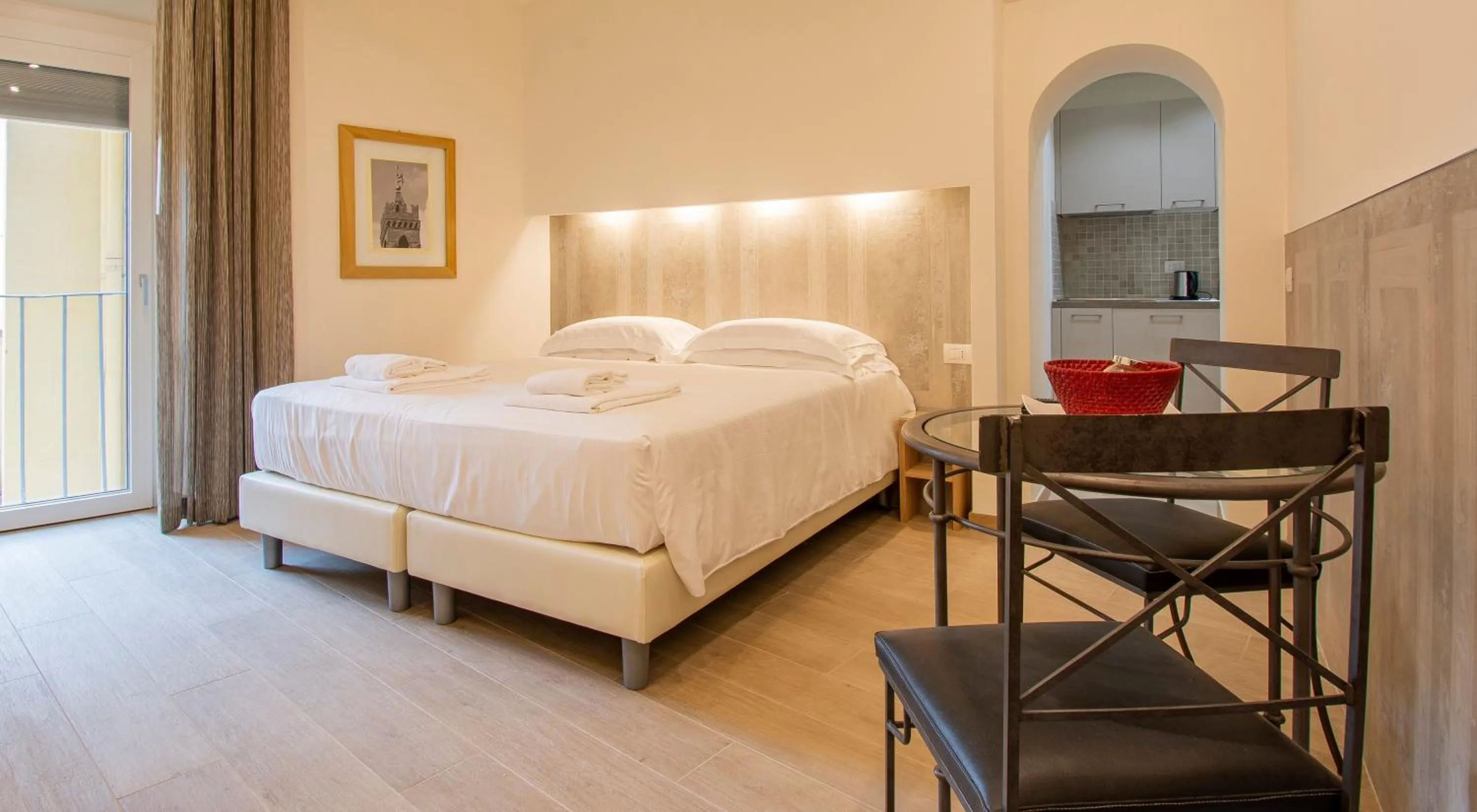 Photo of the whole room, Bed in Relais Piazza Signoria