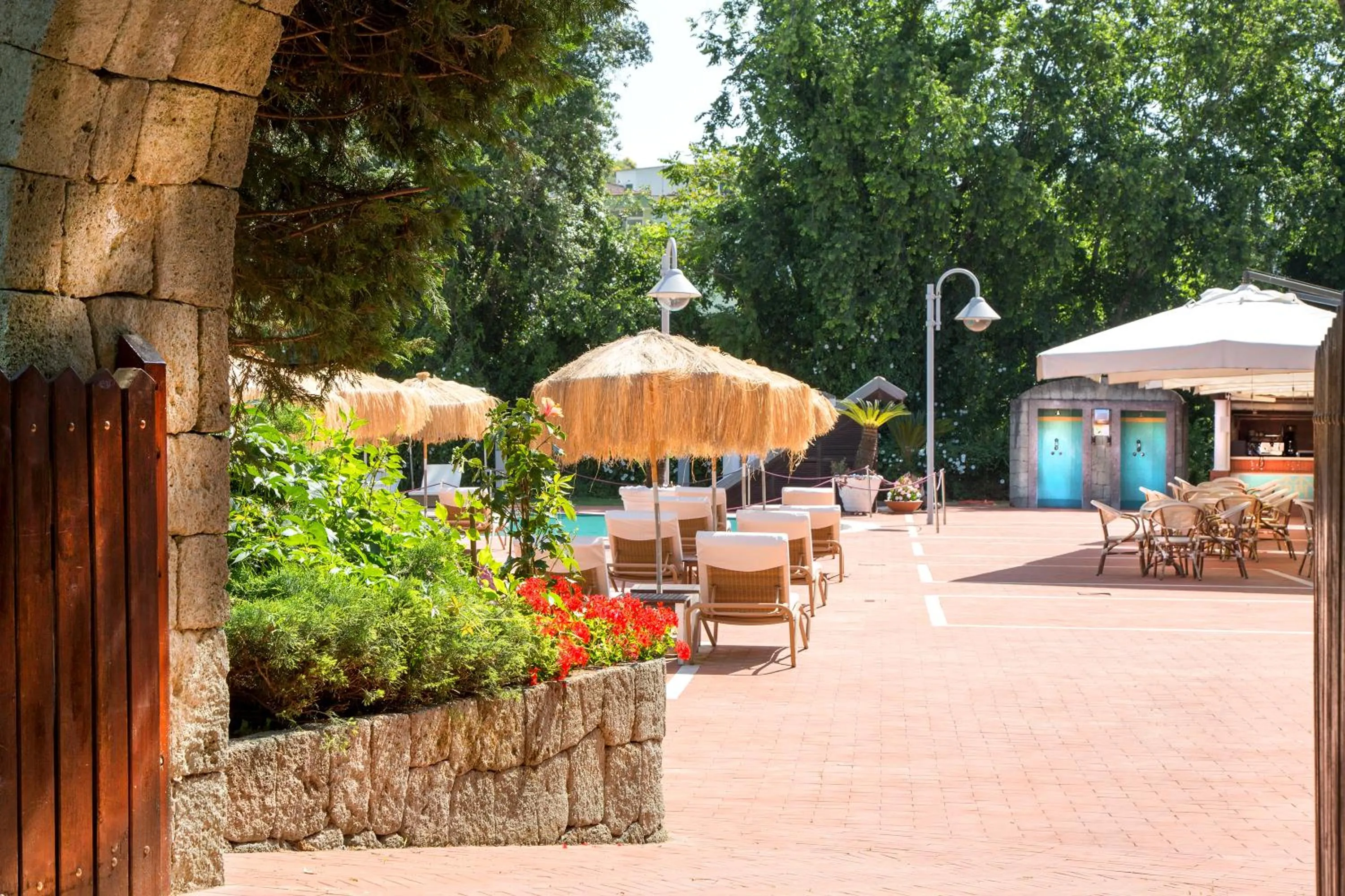 Swimming pool in Montespina Park Hotel