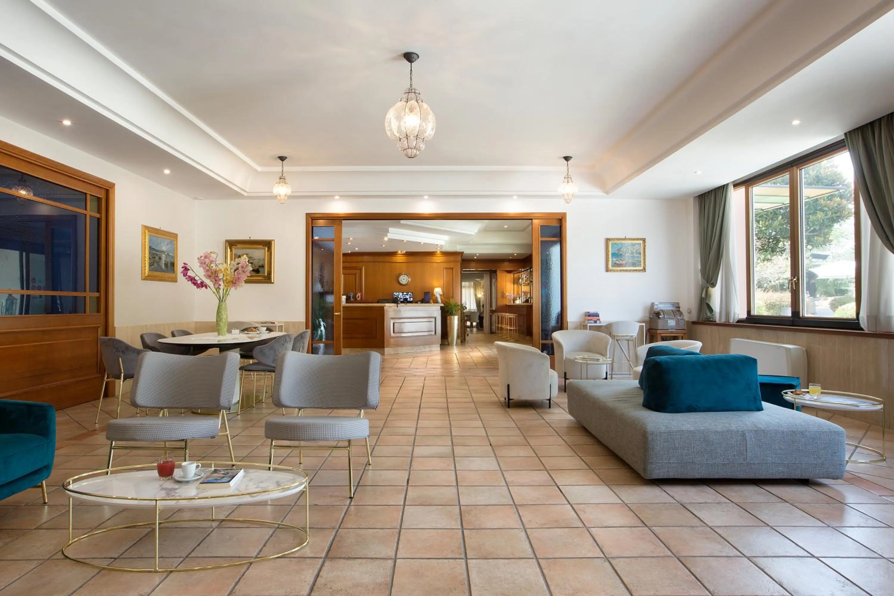 Lobby or reception in Montespina Park Hotel