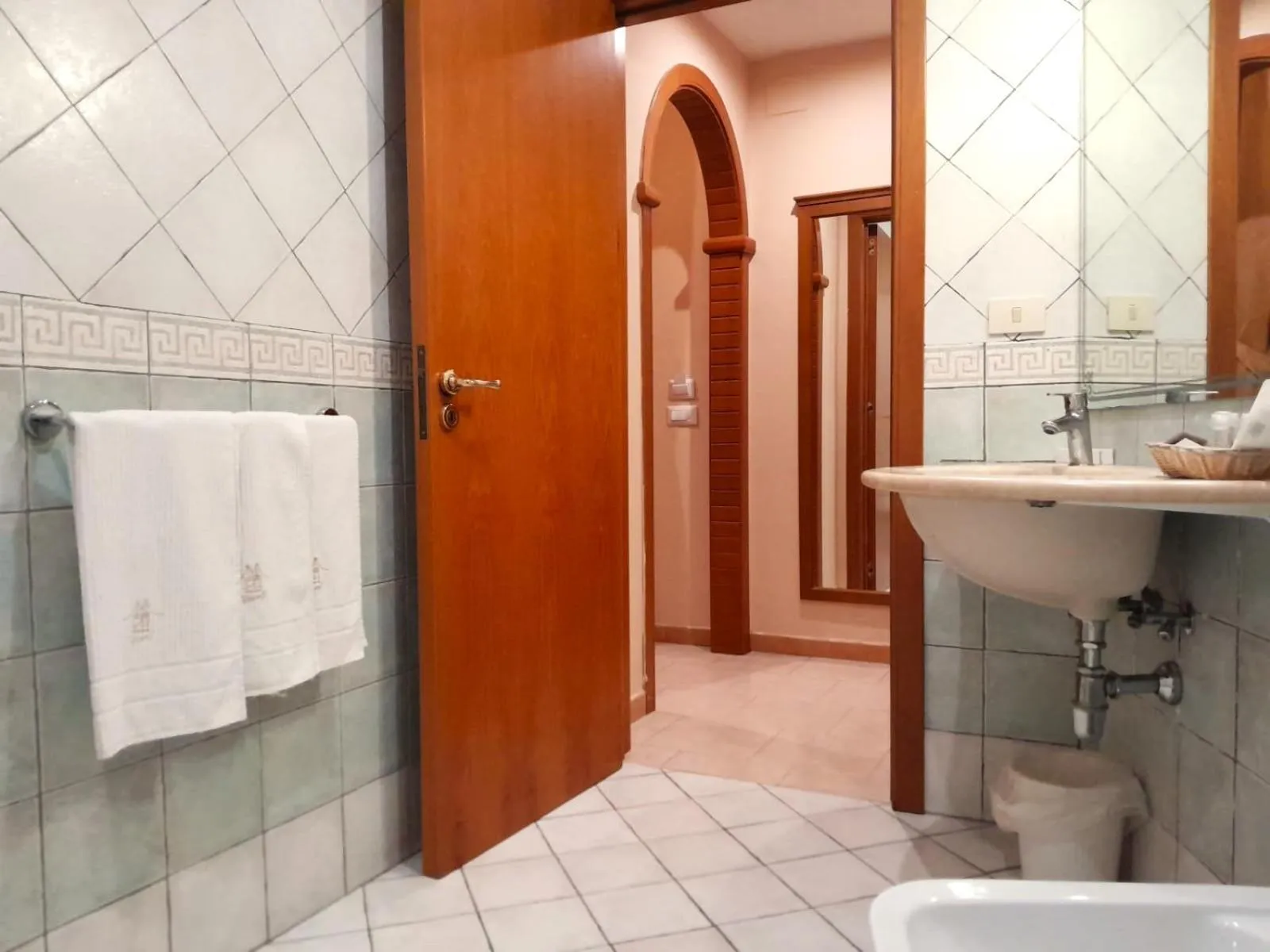 Bathroom in Montespina Park Hotel