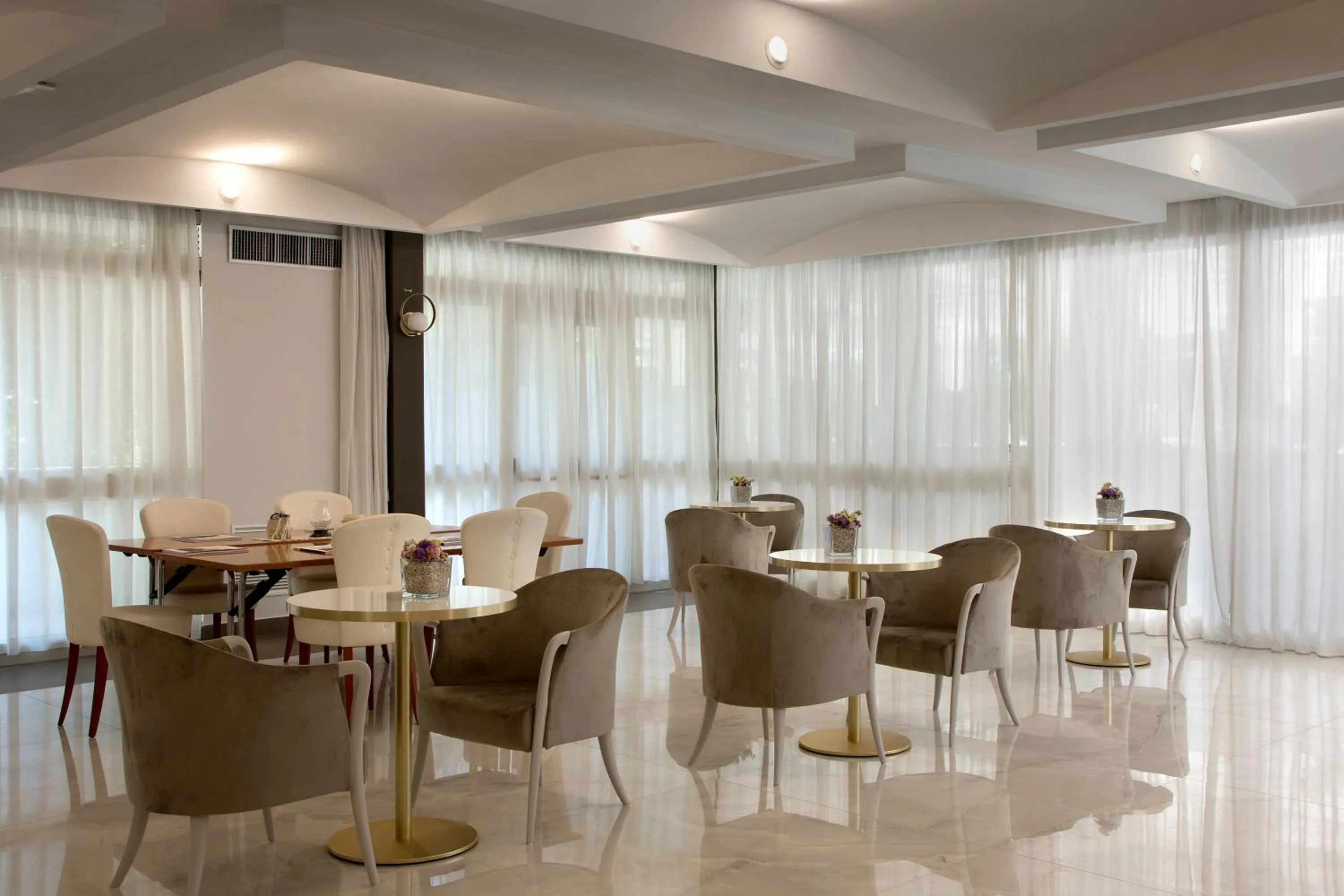 Lounge or bar in Montespina Park Hotel