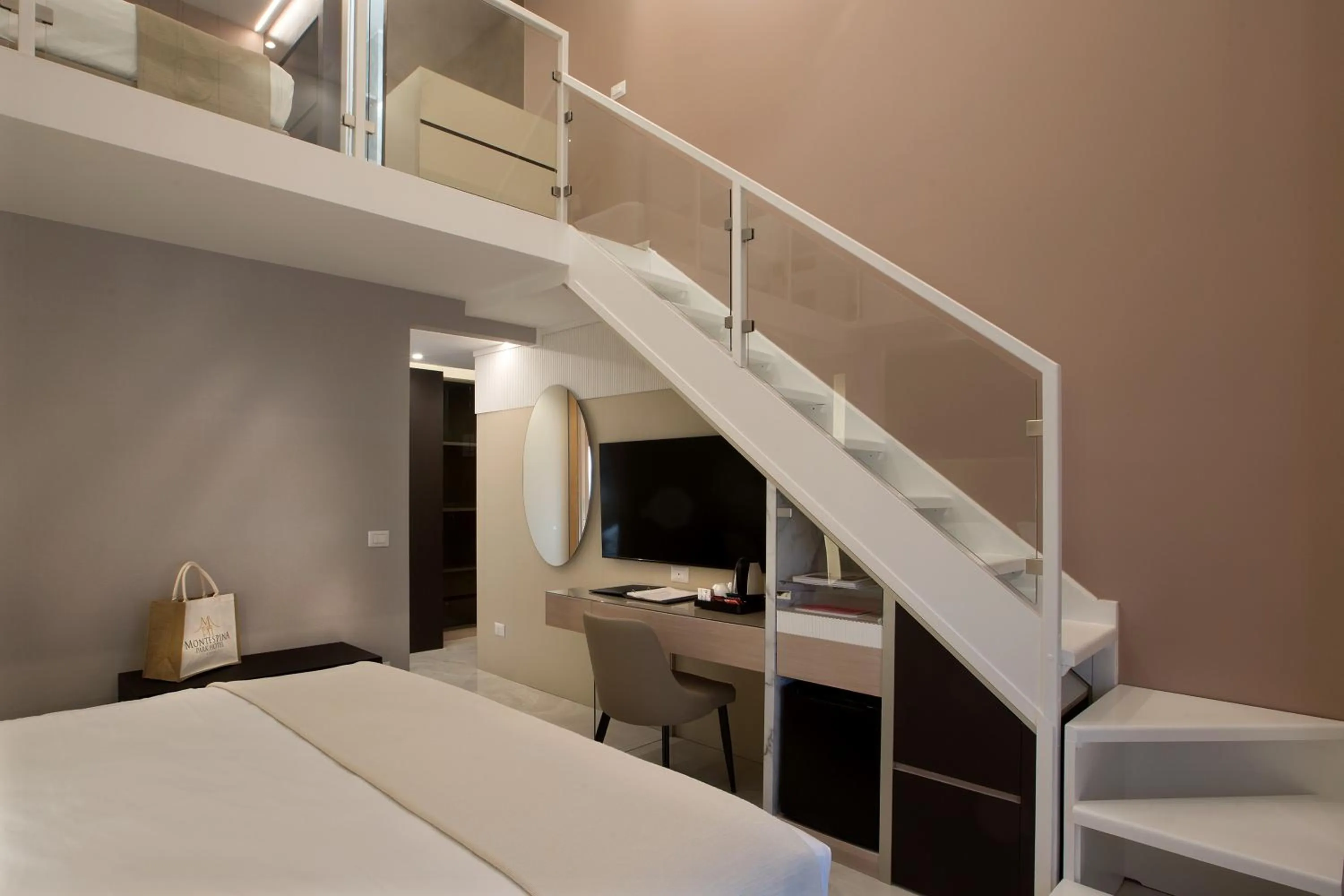 Photo of the whole room, Bed in Montespina Park Hotel