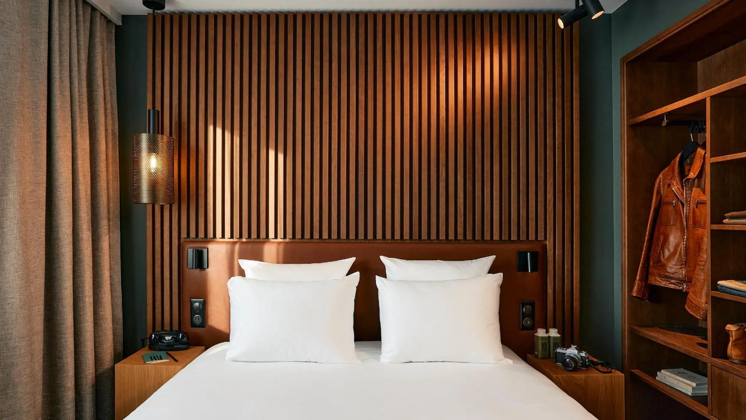 Double Room in Le Bellune Paris Double Room in Le Bellune Paris