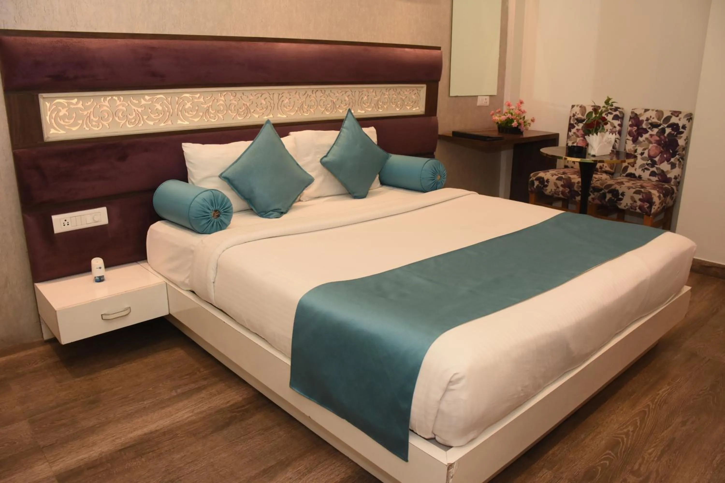 Bed in Hotel Gurveer Royal