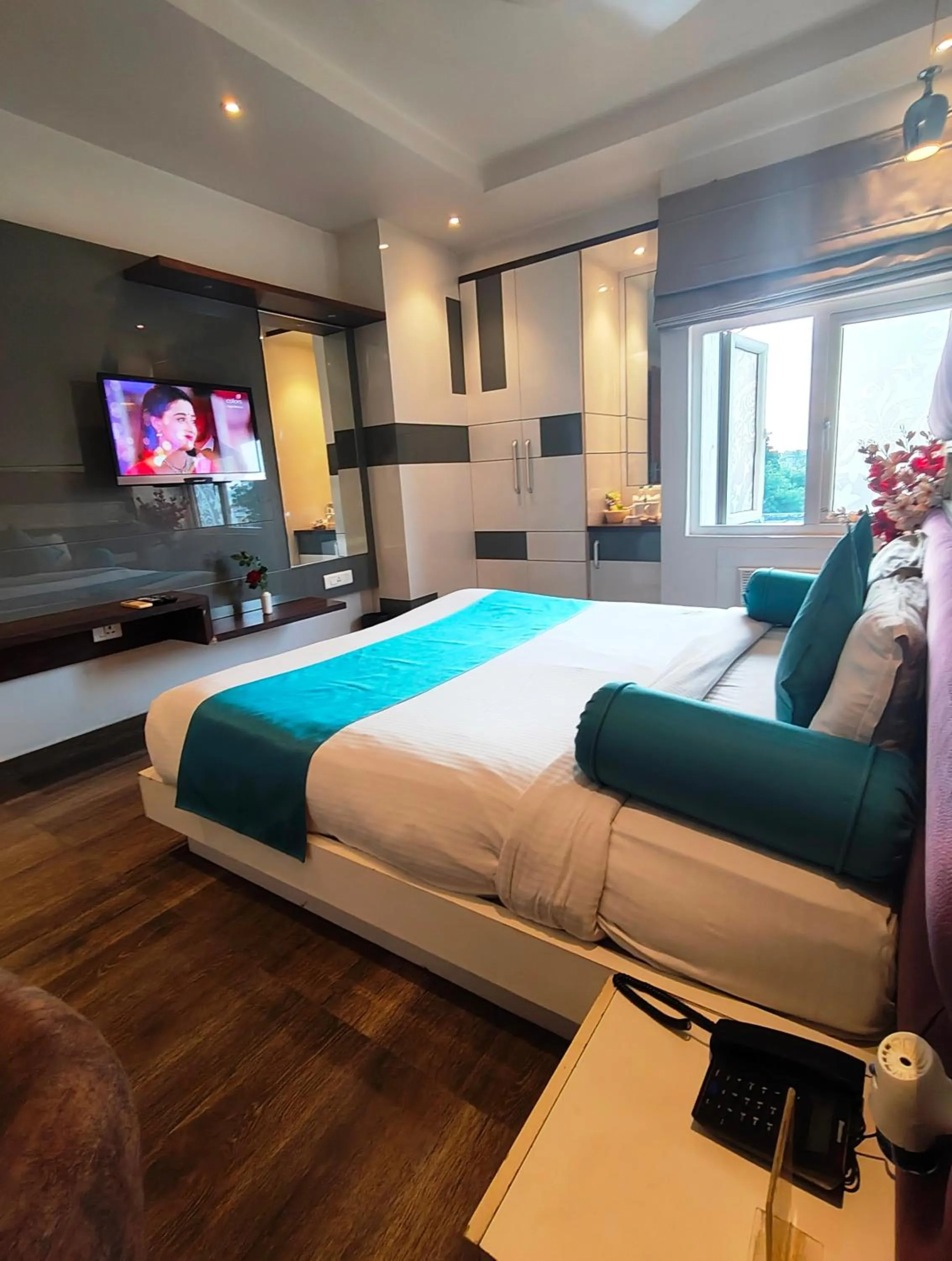 Bed in Hotel Gurveer Royal
