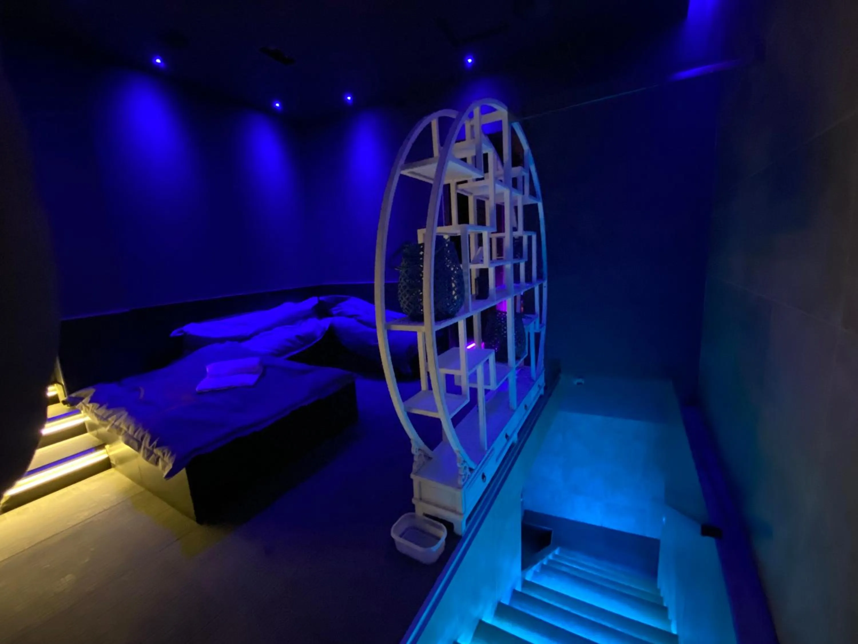 People in Residenze Romano Ristorante & SPA albergo diffuso - WHITE