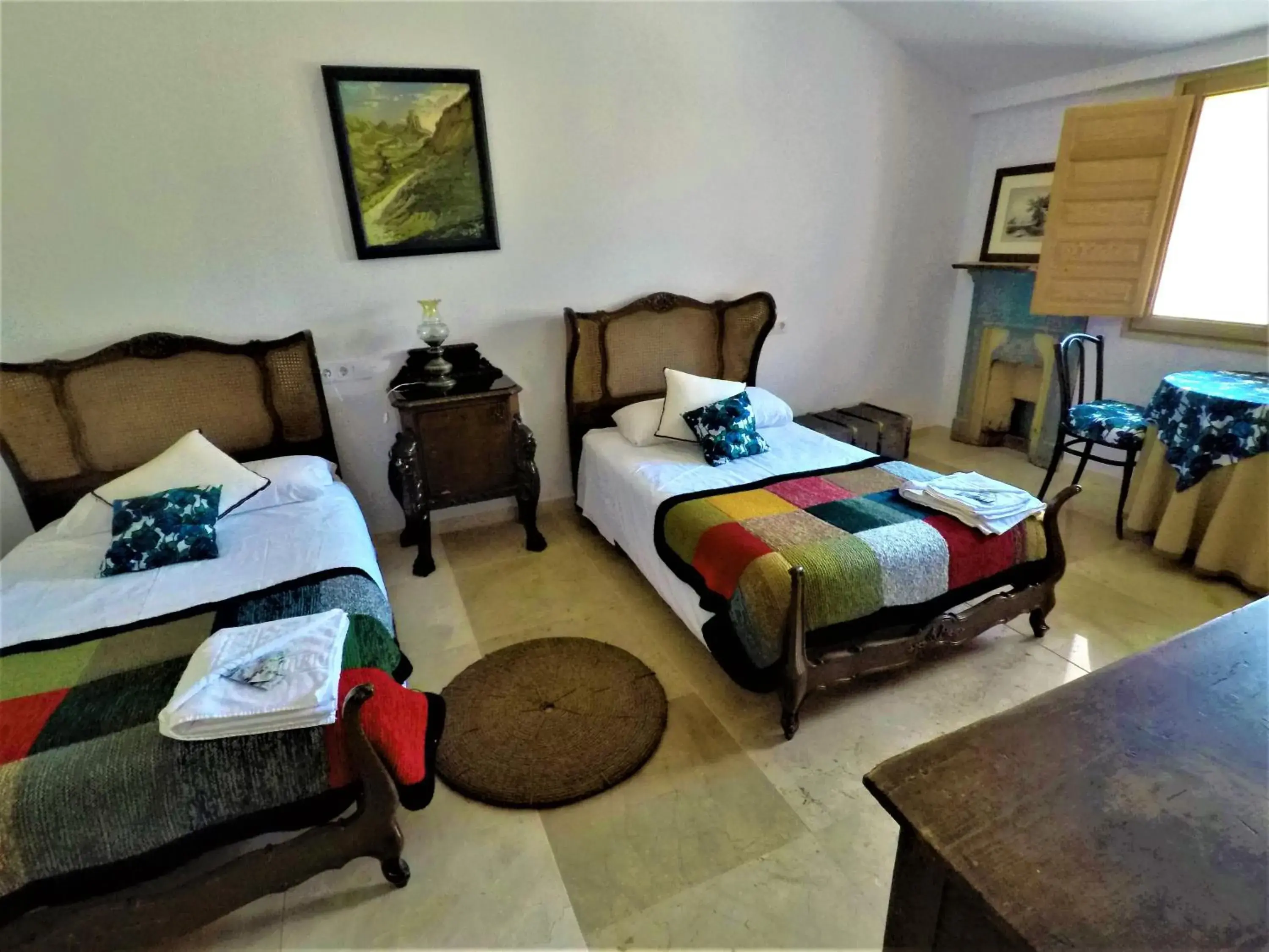 Deluxe Twin Room in Castell Granadella Deluxe Twin Room in Castell Granadella
