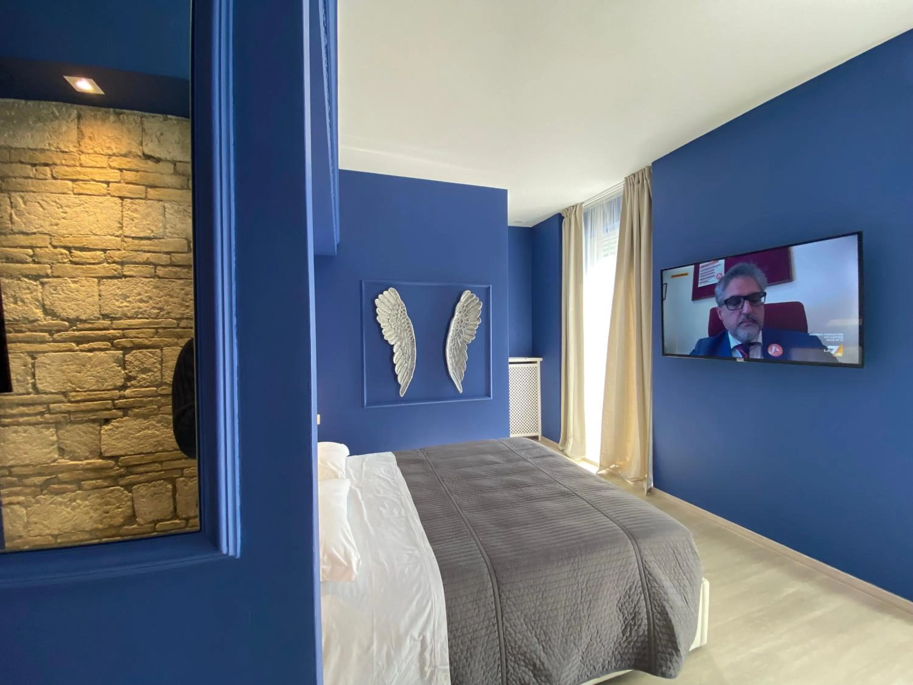 Bed in Residenze Romano Ristorante & Spa - albergo diffuso - RED