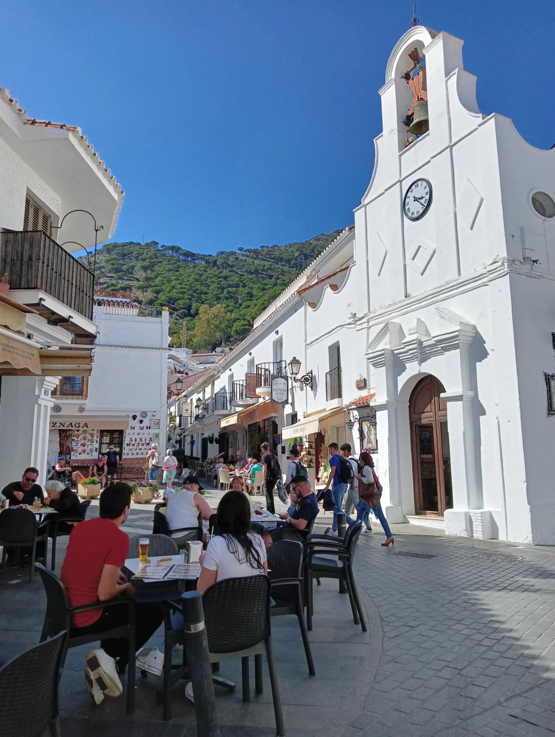 Restaurant/places to eat in OPUNTIA Hotel Boutique