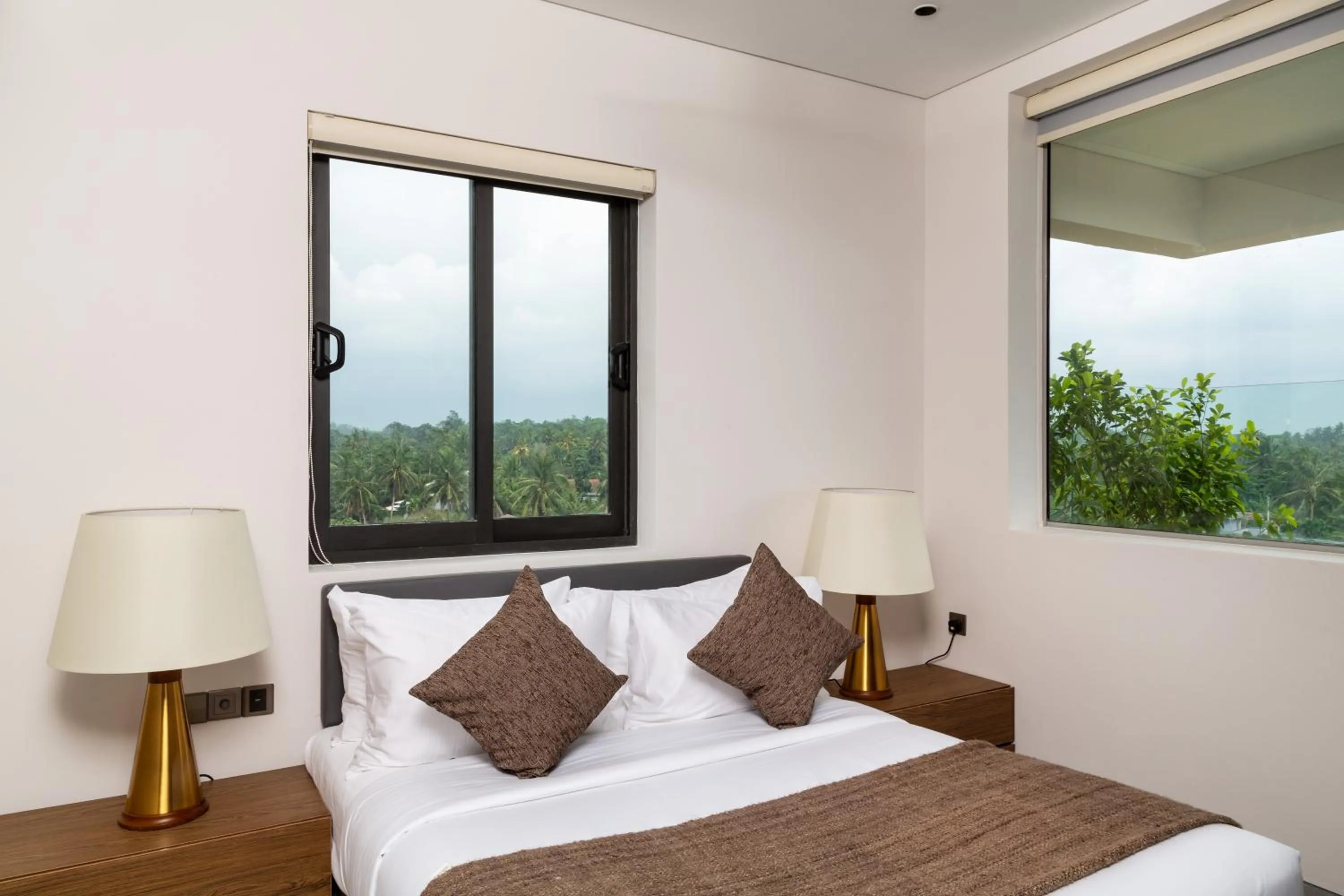 Bedroom, Bed in Crystal Sands Hikkaduwa