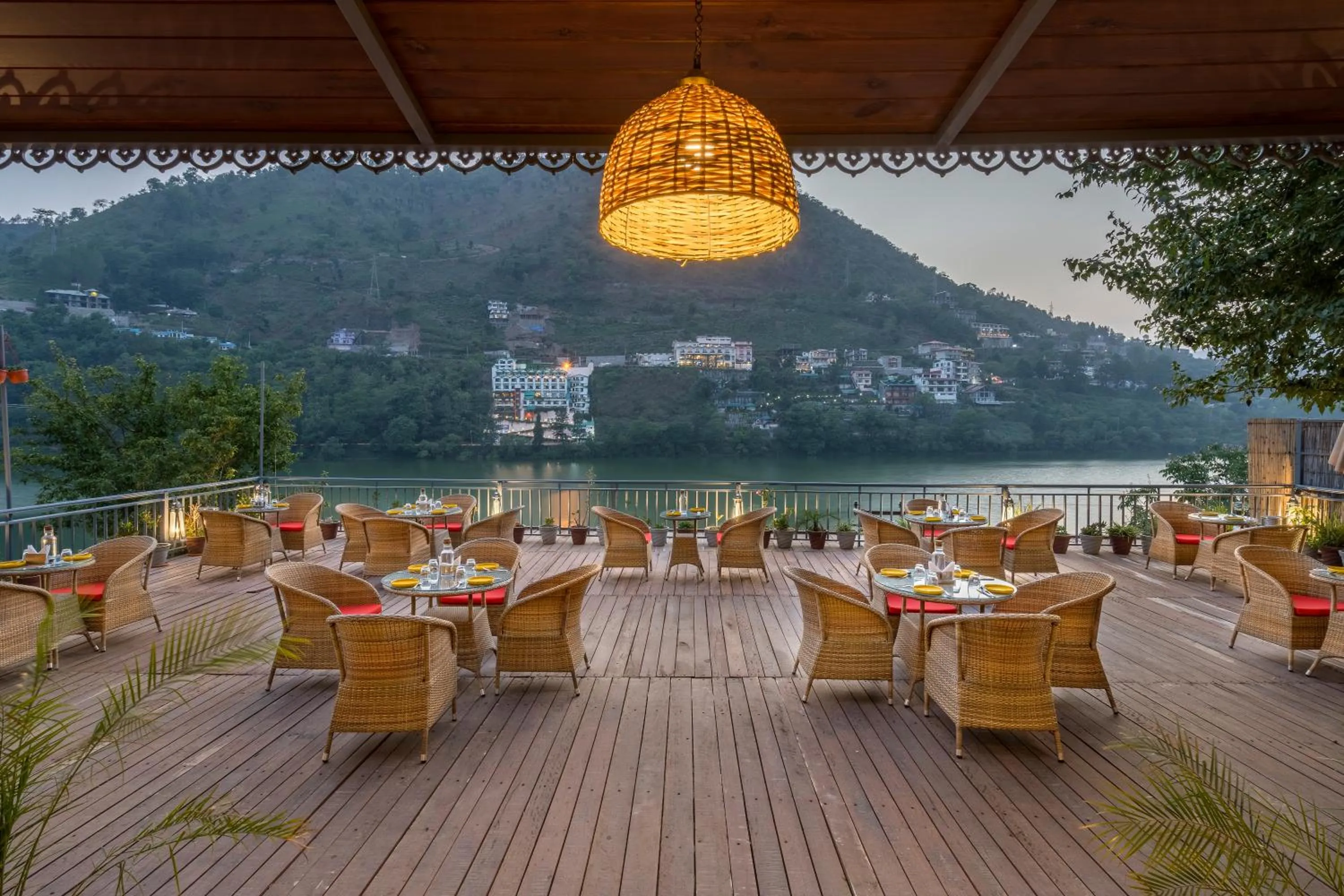 Restaurant/places to eat in The Fishermen's Lodge by Leisure Hotels