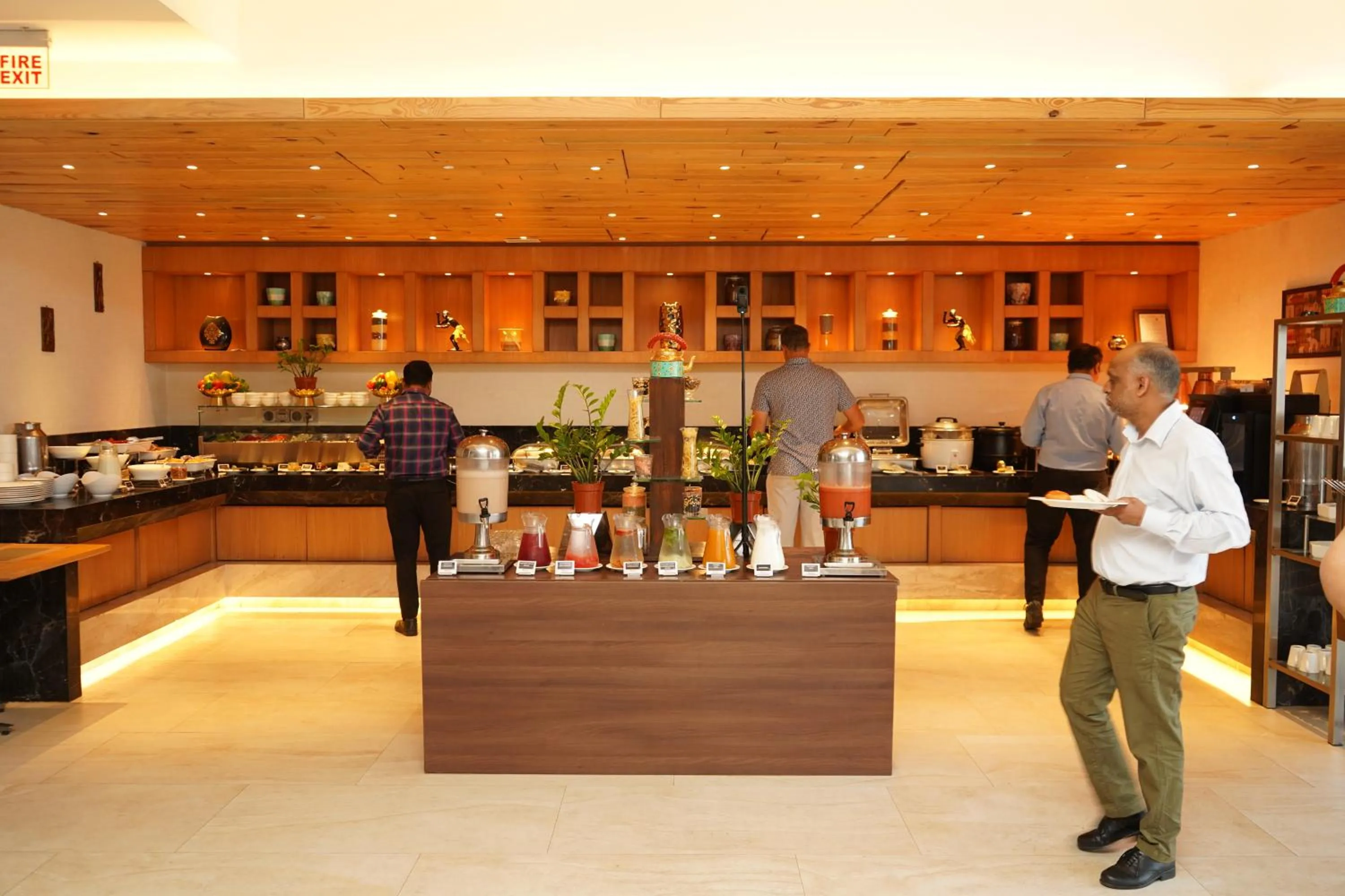 Restaurant/places to eat in Hilton Garden Inn Pune Hinjawadi