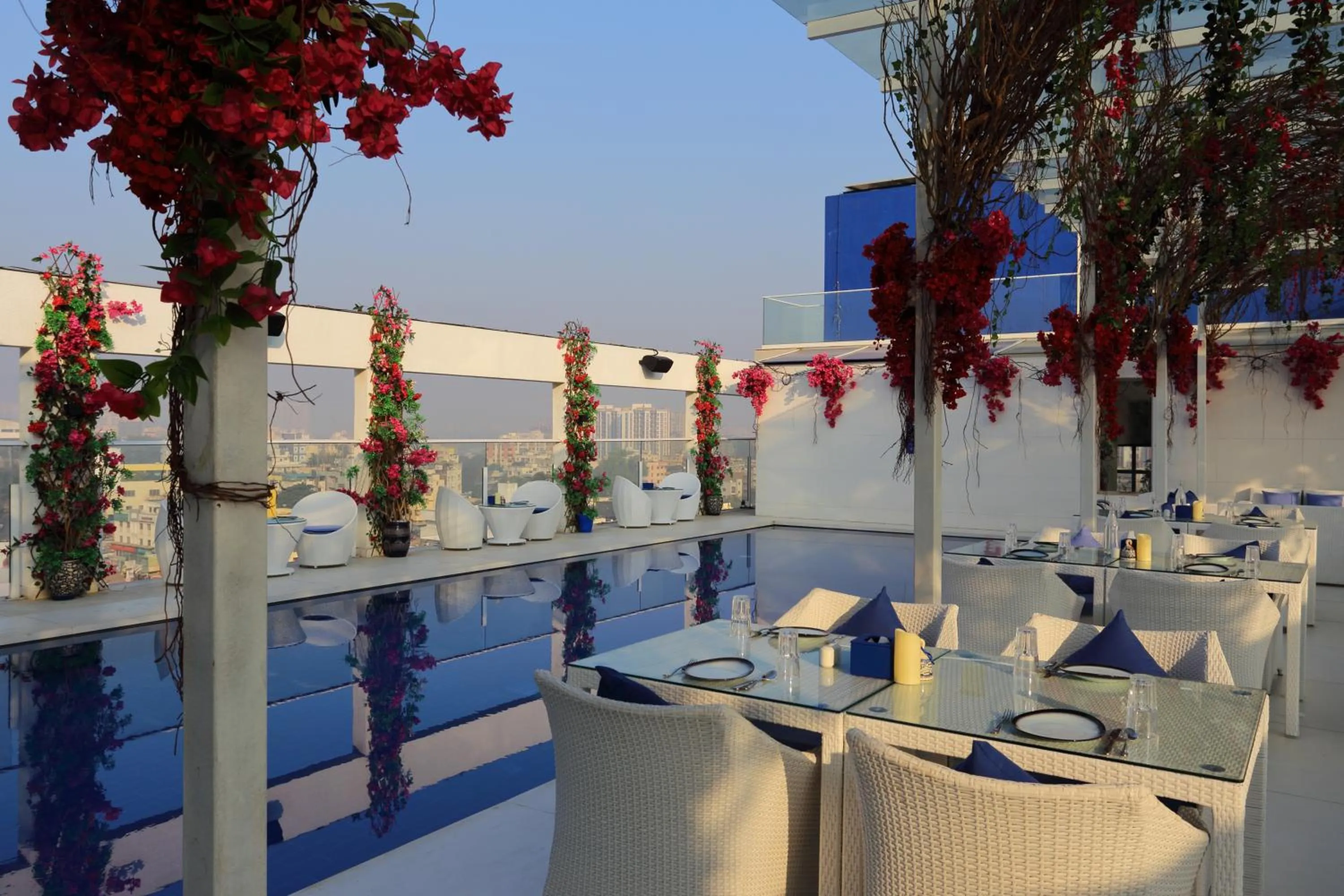 Restaurant/places to eat in Hilton Garden Inn Pune Hinjawadi