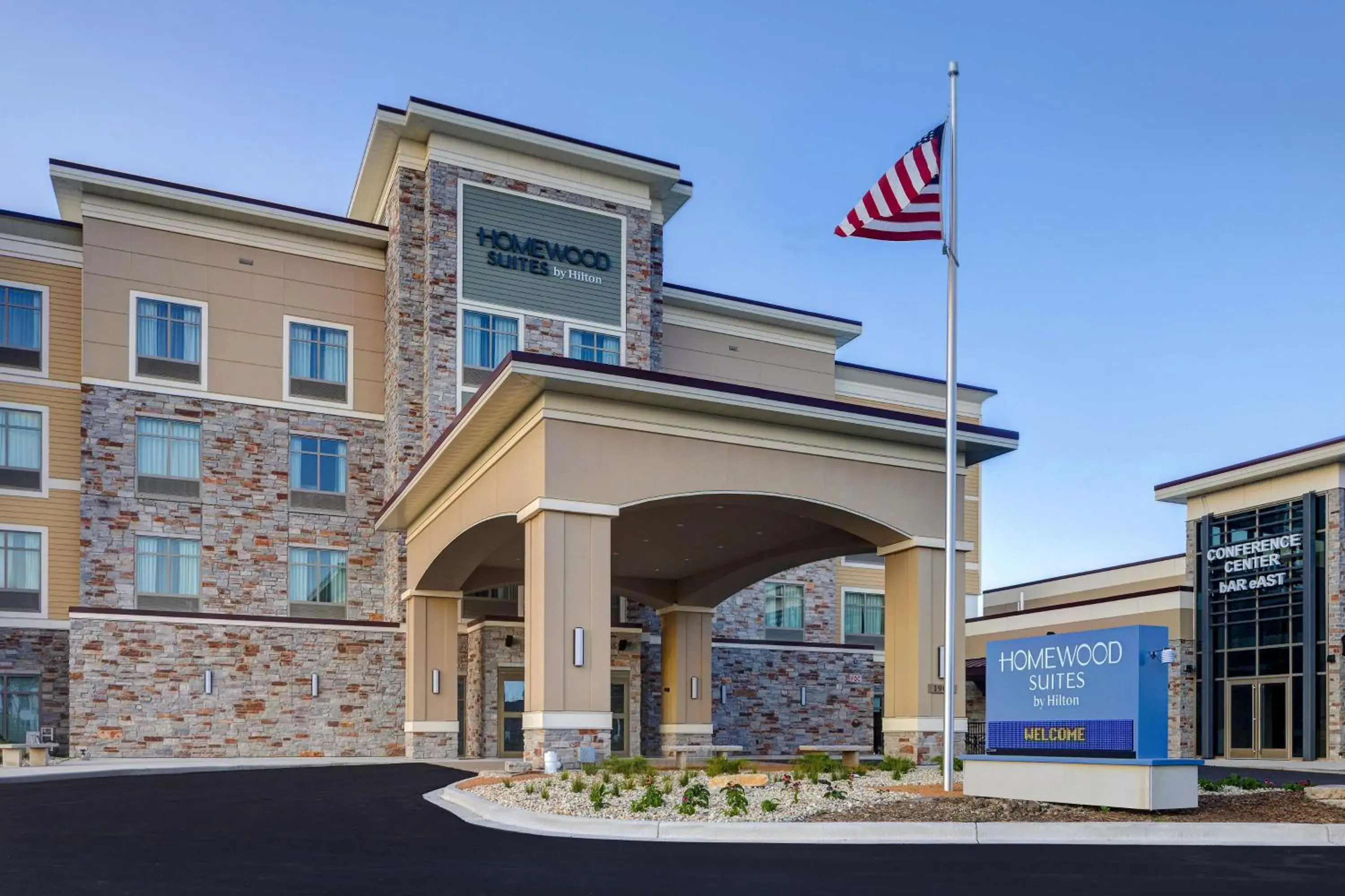 Property building in Homewood Suites By Hilton Oak Creek Milwaukee Property building in Homewood Suites By Hilton Oak Creek Milwaukee