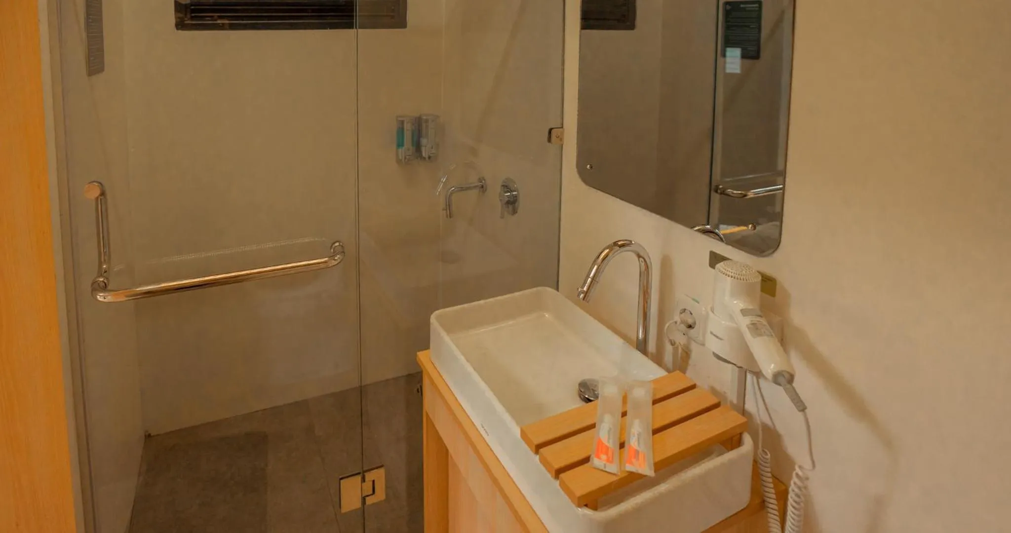 Bobocabin Cikole, Bandung