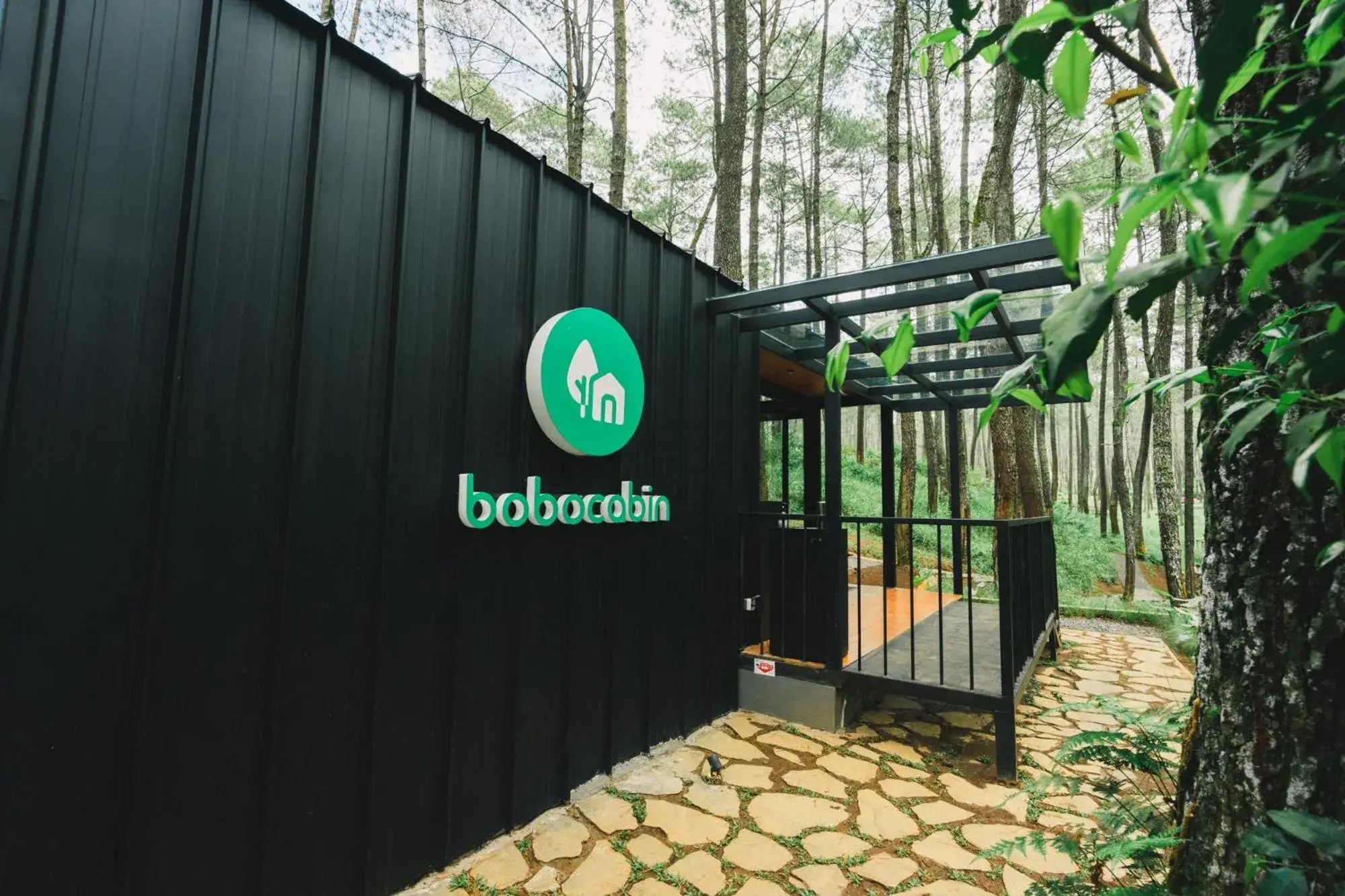 Property building in Bobocabin Cikole, Bandung Property building in Bobocabin Cikole, Bandung
