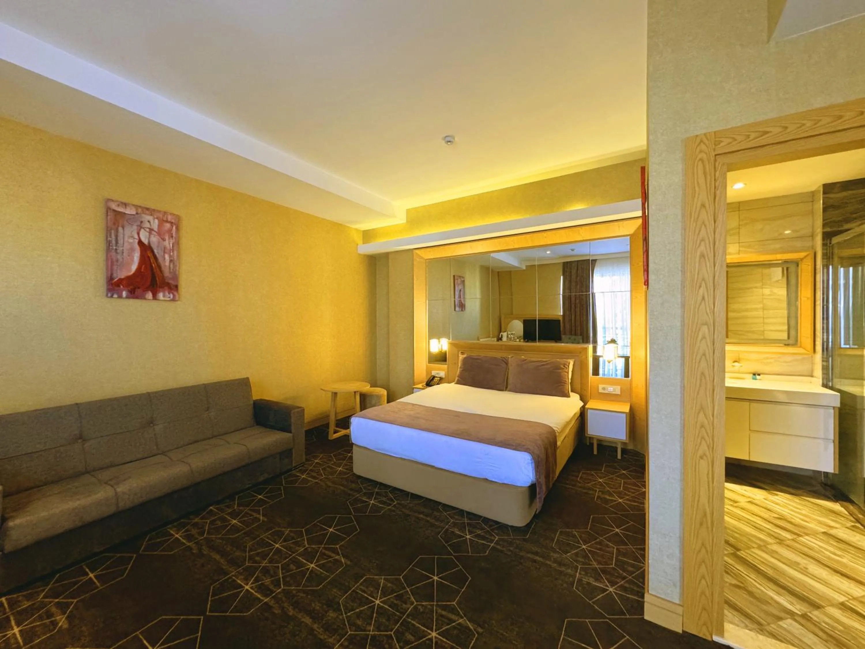 Bed in Regal Inn Badamdar Hotel