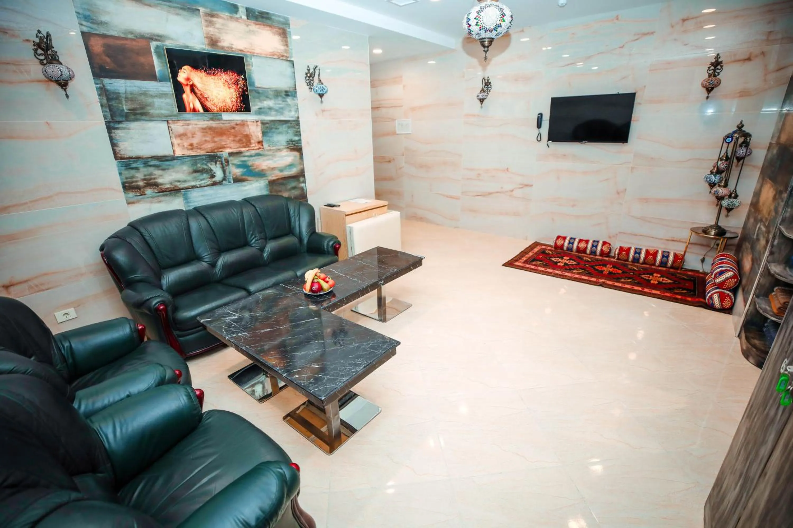 Sauna in Regal Inn Badamdar Hotel