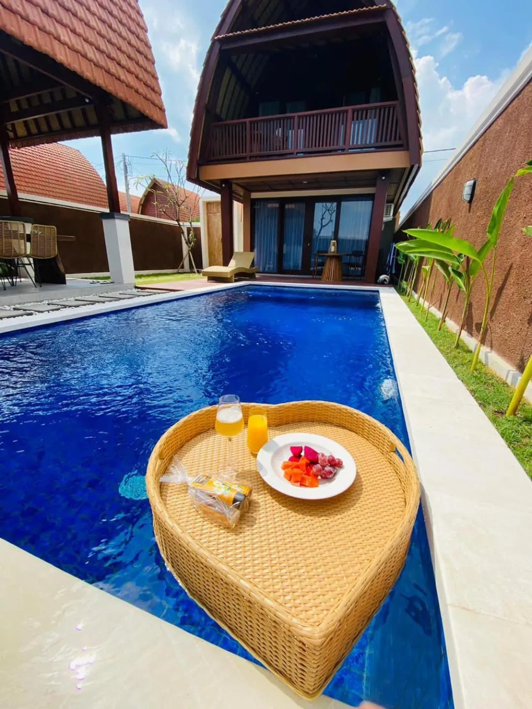 Breakfast in Bhumi Lovina Residence & Villa