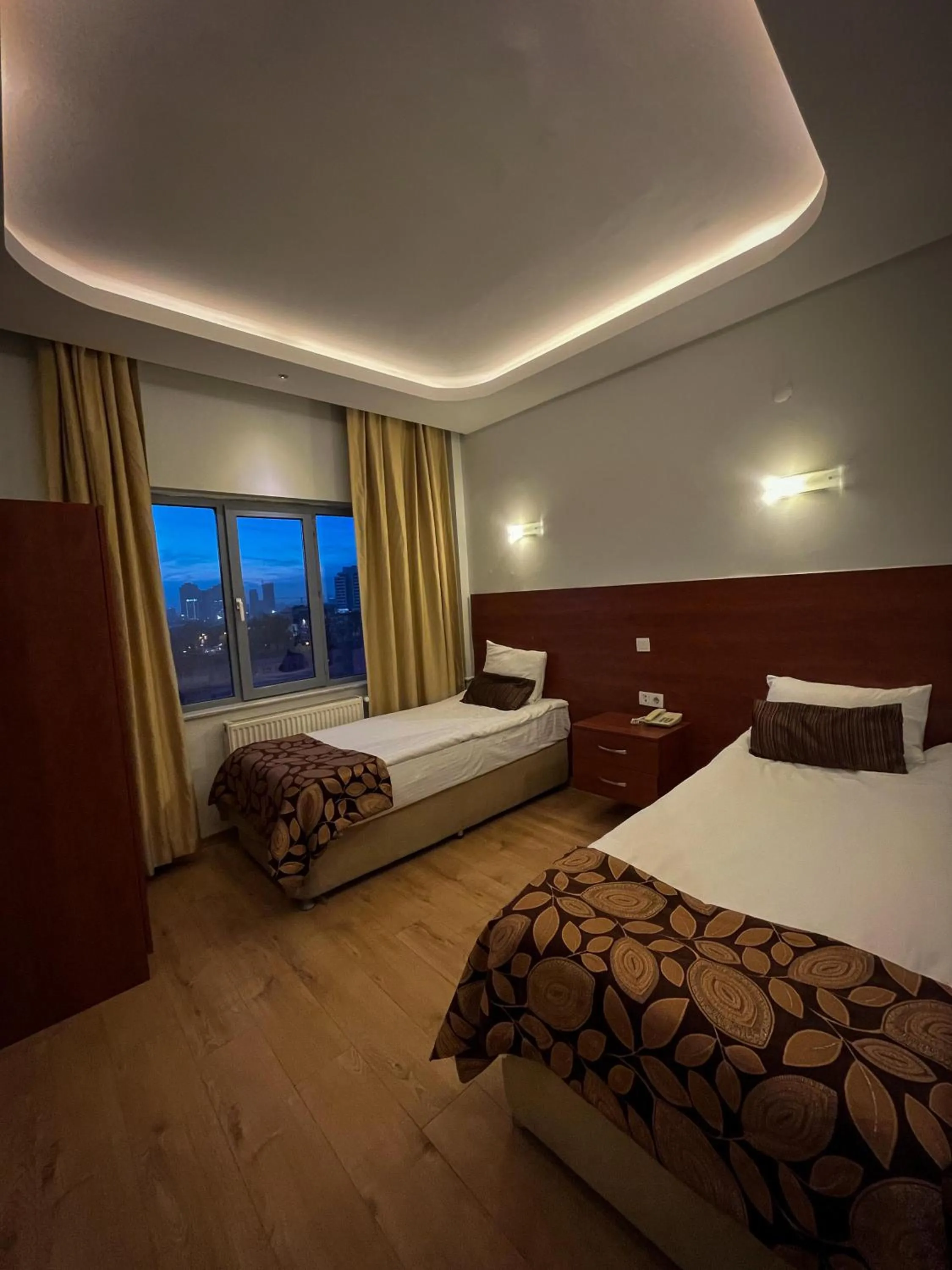 Photo of the whole room, Bed in Ankara Santral Otel