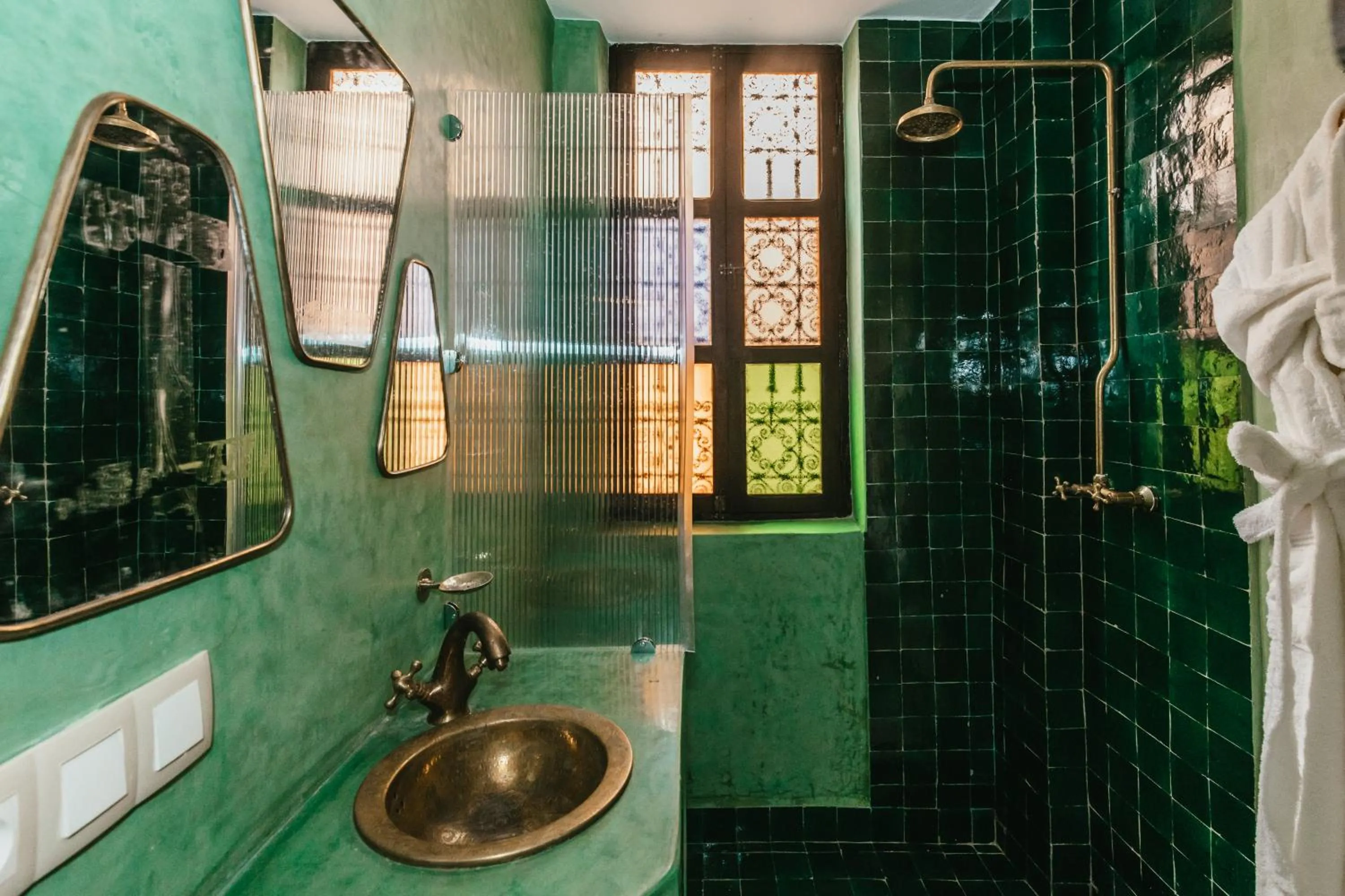 Bathroom in L'Emeraude de la Médina