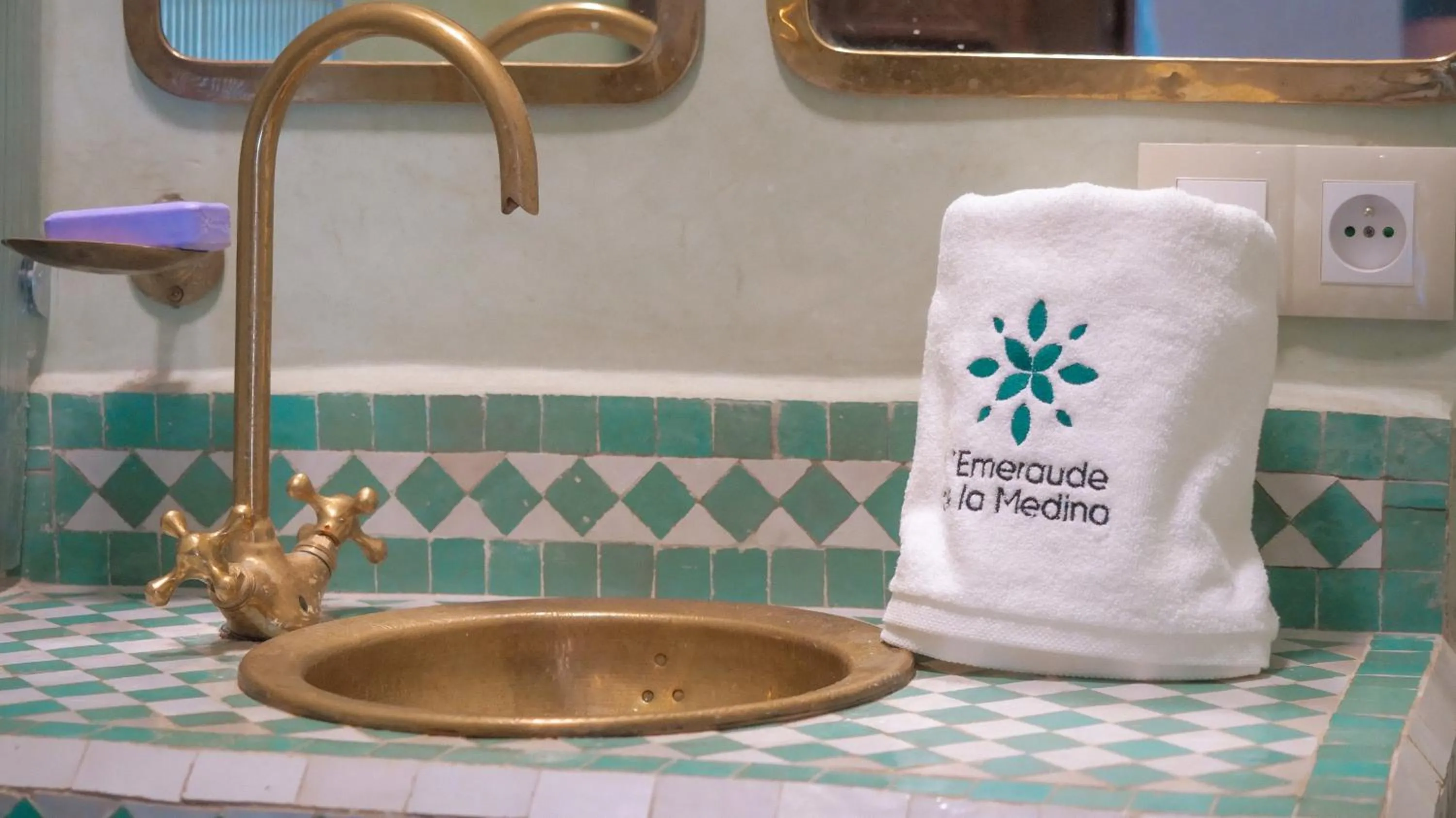 Bathroom in L'Emeraude de la Médina