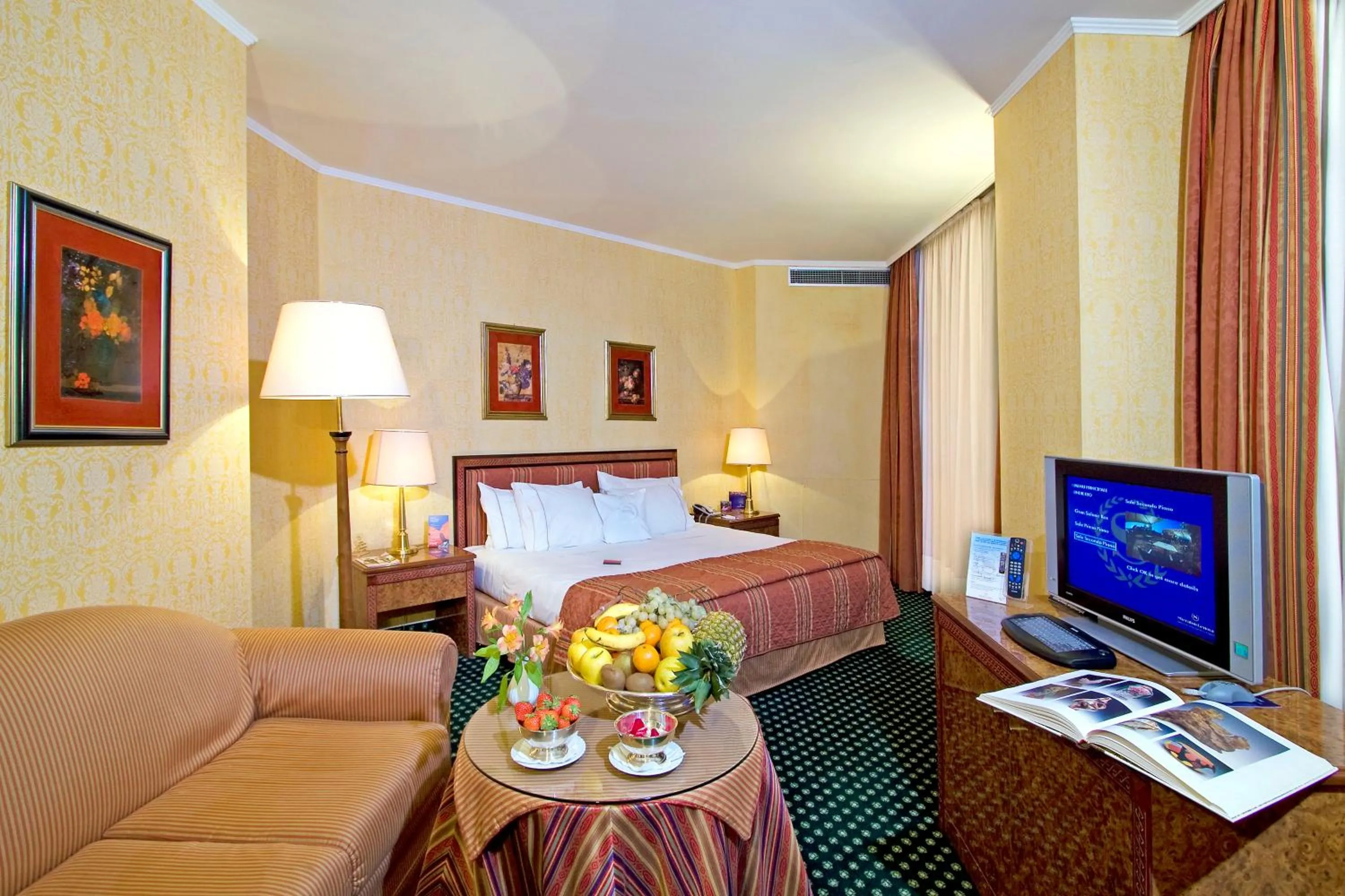 Photo of the whole room, Bed in Tower Genova Airport - Hotel & Conference Center