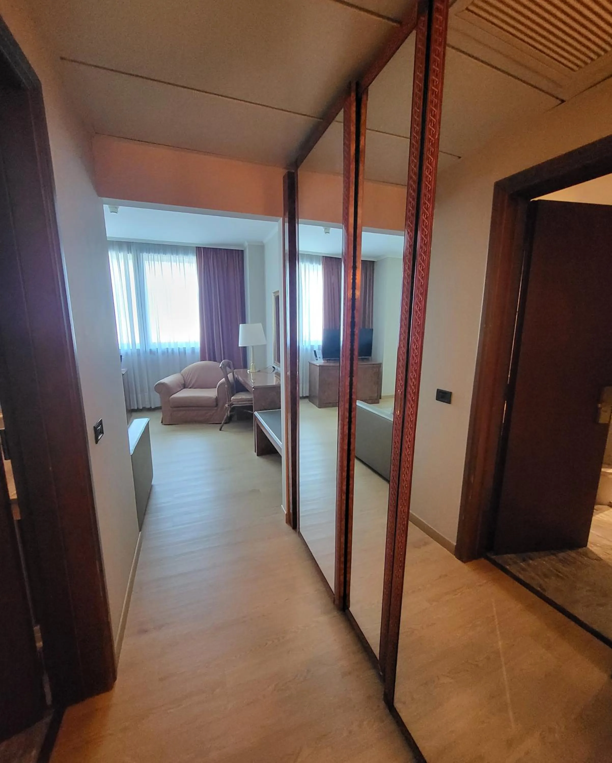 Bed in Tower Genova Airport - Hotel & Conference Center