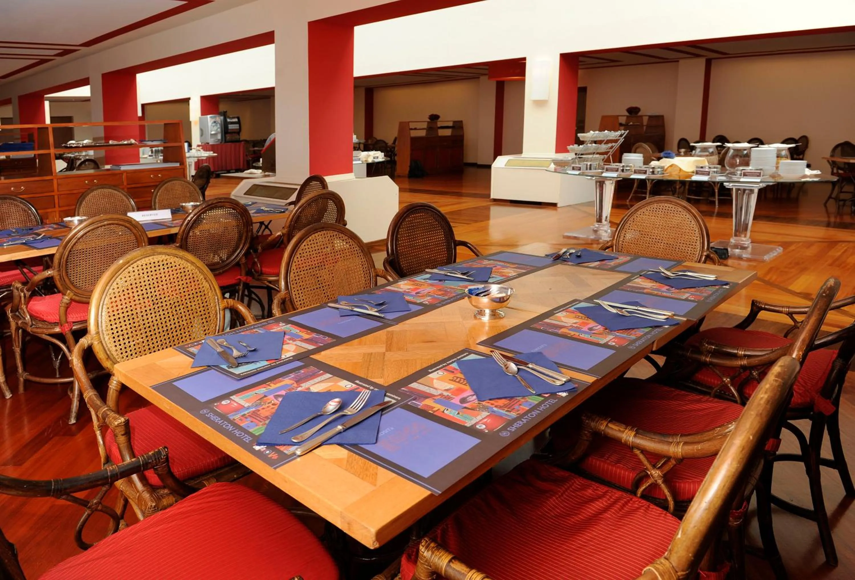 Restaurant/places to eat in Tower Genova Airport - Hotel & Conference Center