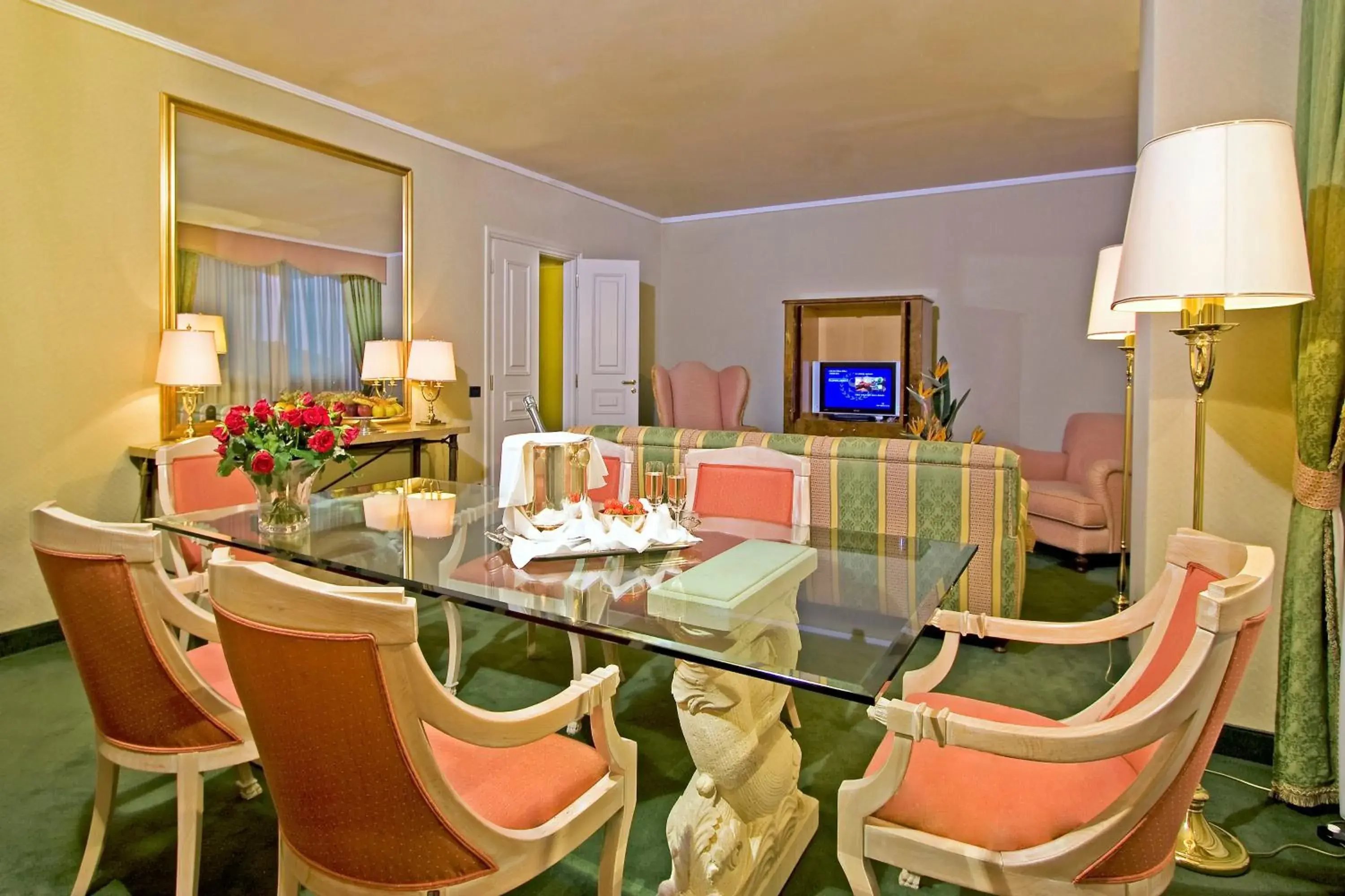 Bed in Tower Genova Airport - Hotel & Conference Center Bed in Tower Genova Airport - Hotel & Conference Center