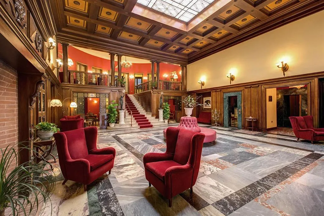 Lobby or reception in Grand Hotel Villa Politi