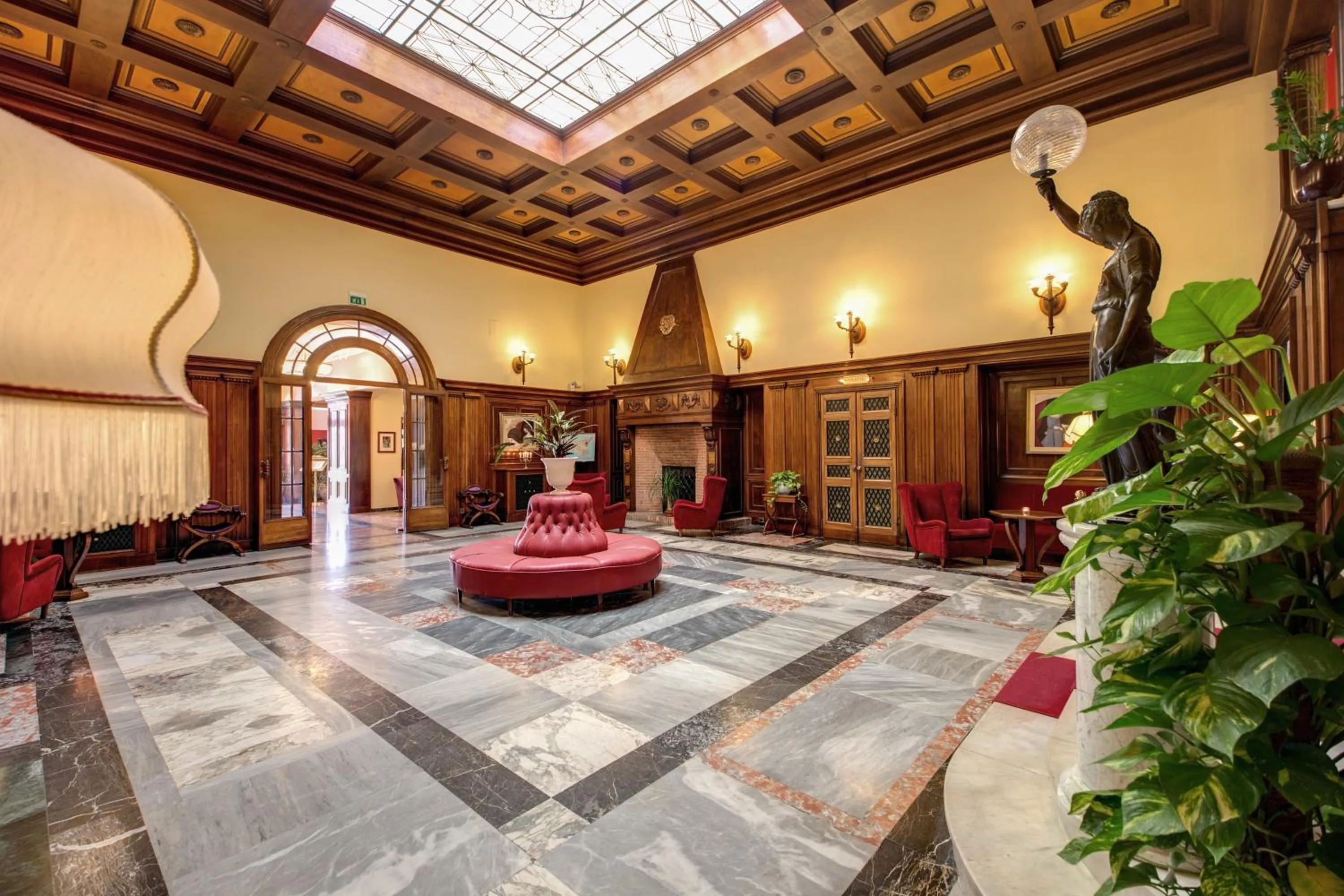Lobby or reception in Grand Hotel Villa Politi