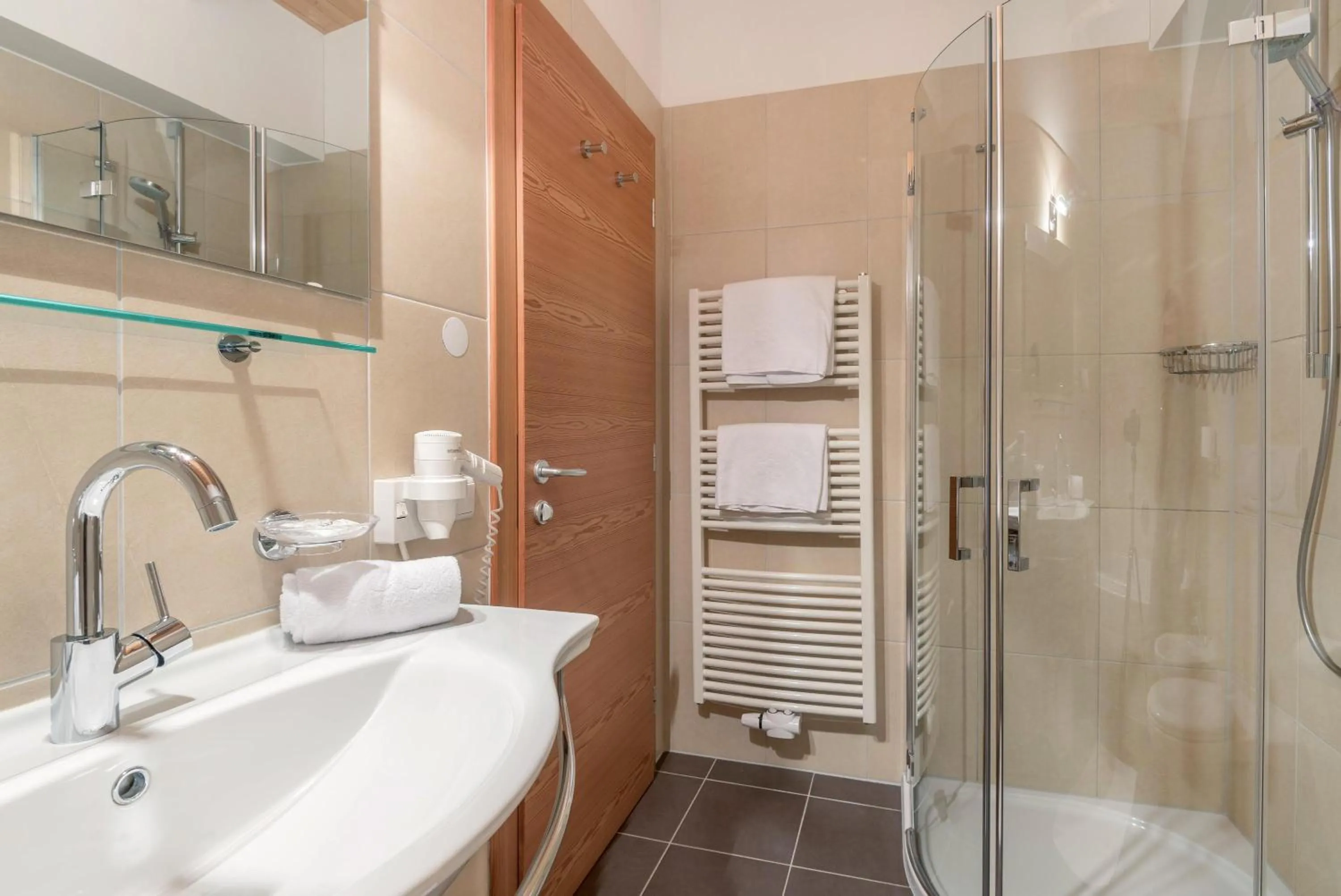 Bathroom in Ferienparadies Sabina Birke