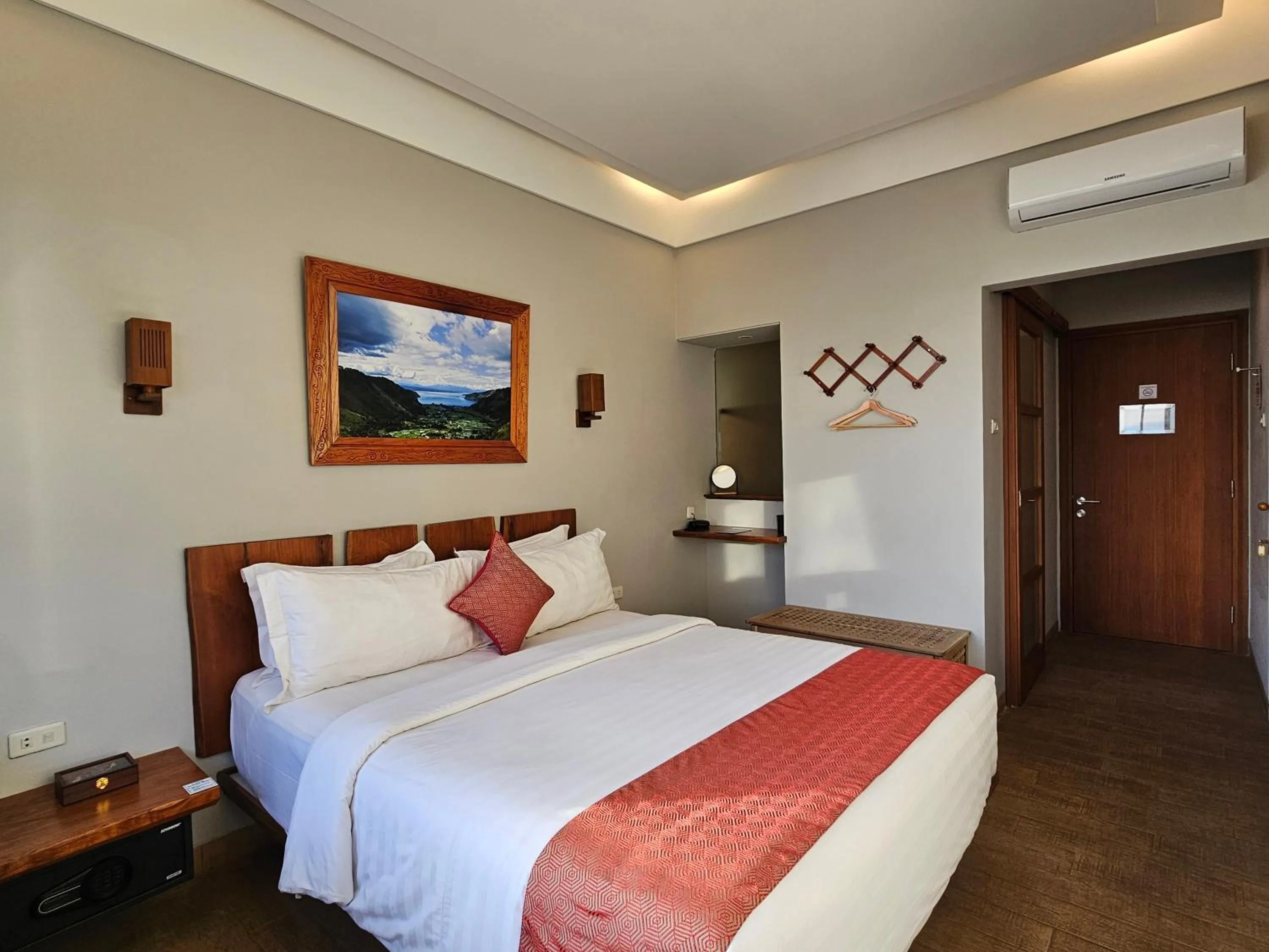 Bedroom, Bed in Damar Toba