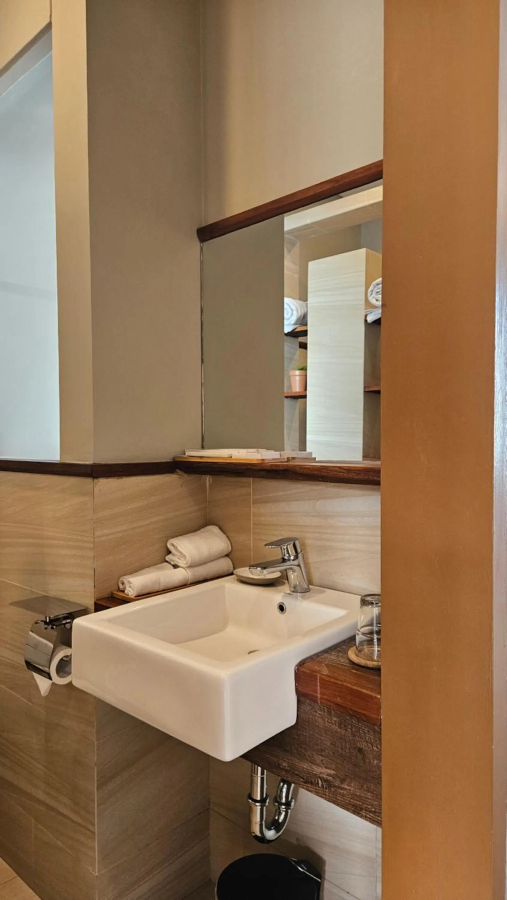 Bathroom in Damar Toba