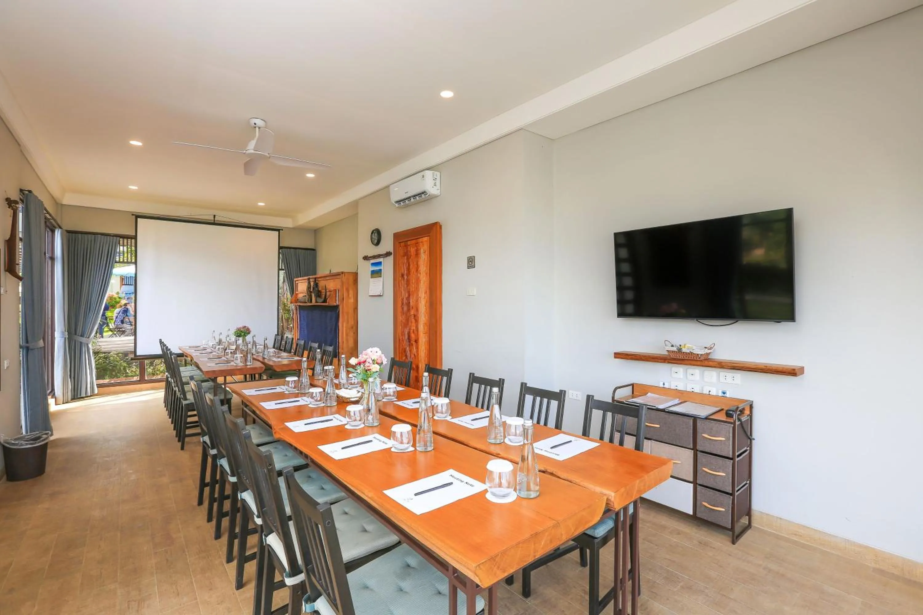 Meeting/conference room in Damar Toba