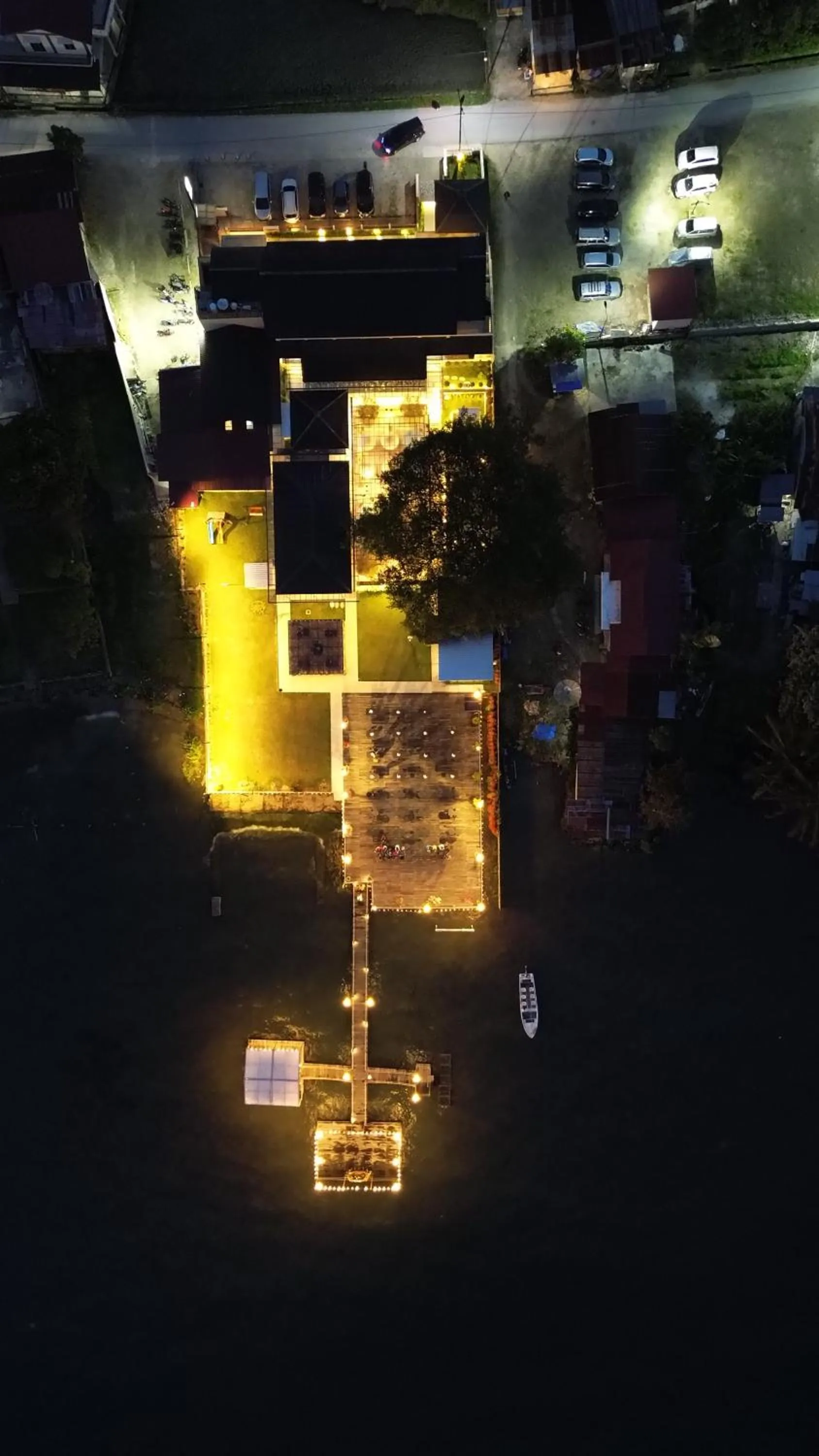 Property building in Damar Toba