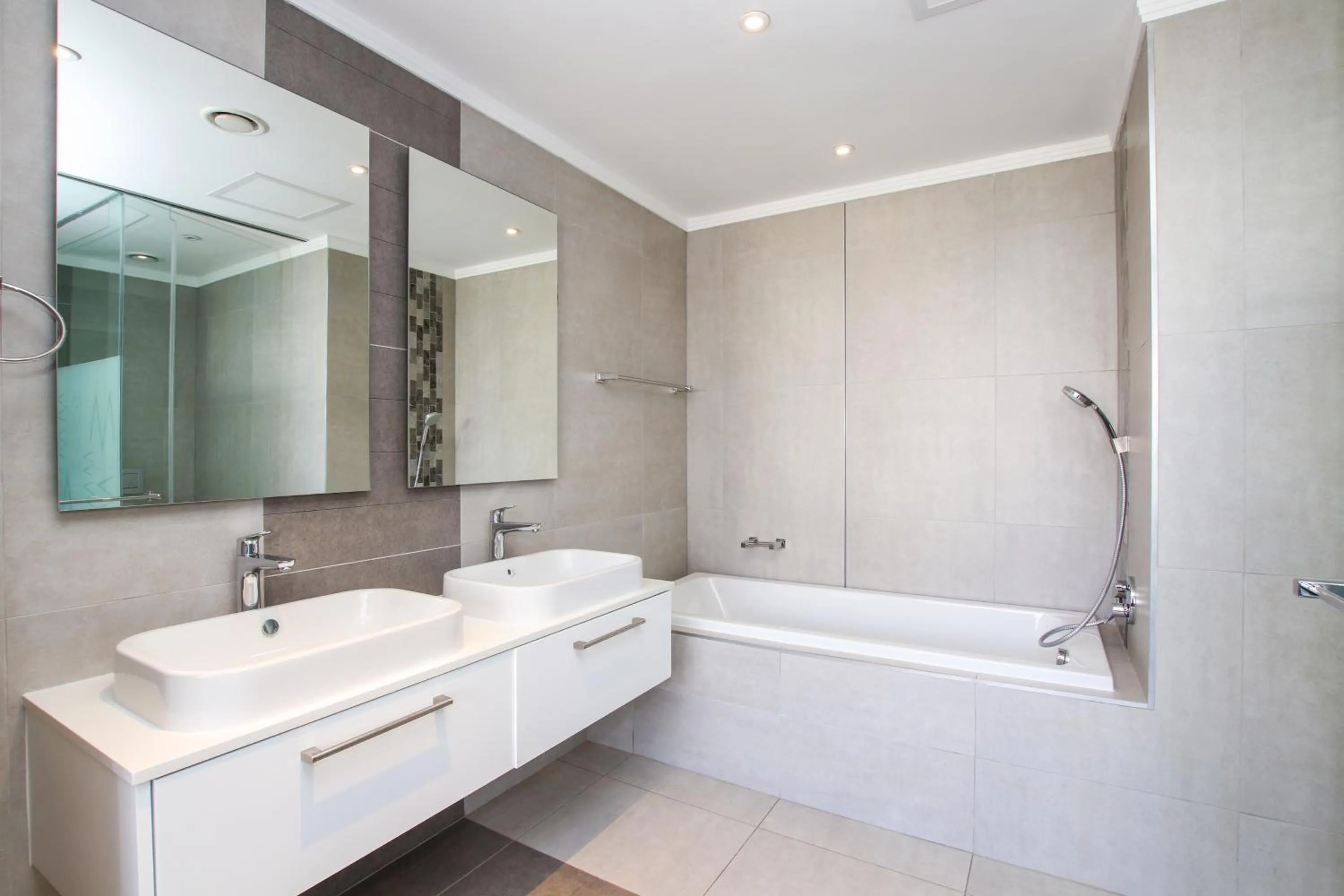 Bath in Sandton Smart Apartment Ten