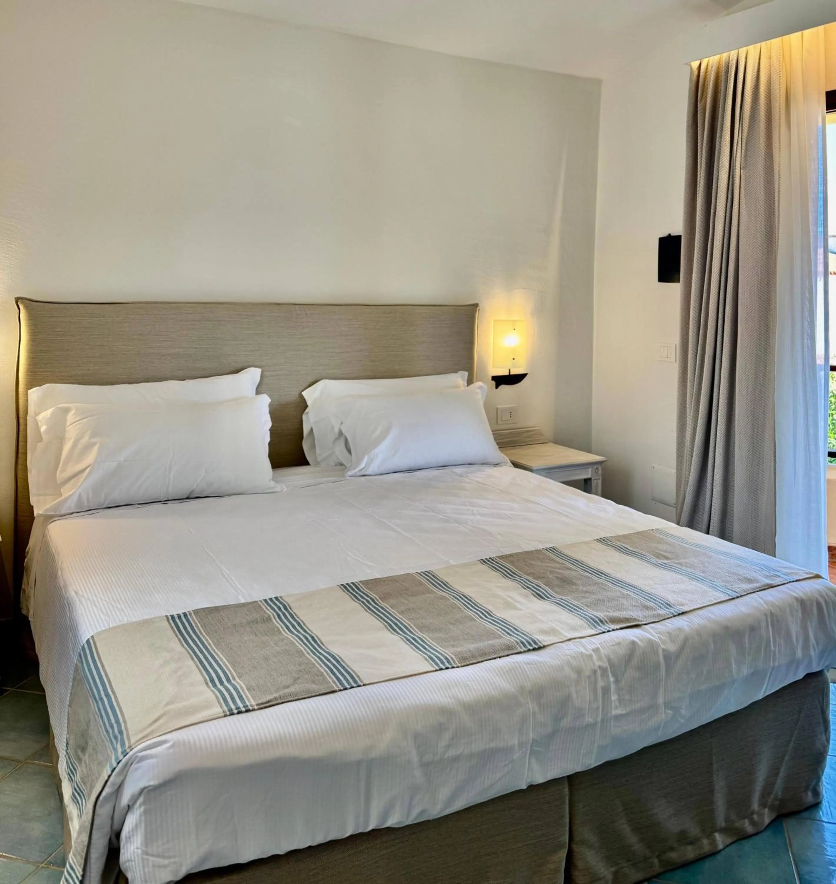 Bed in Hotel Sa Pedra