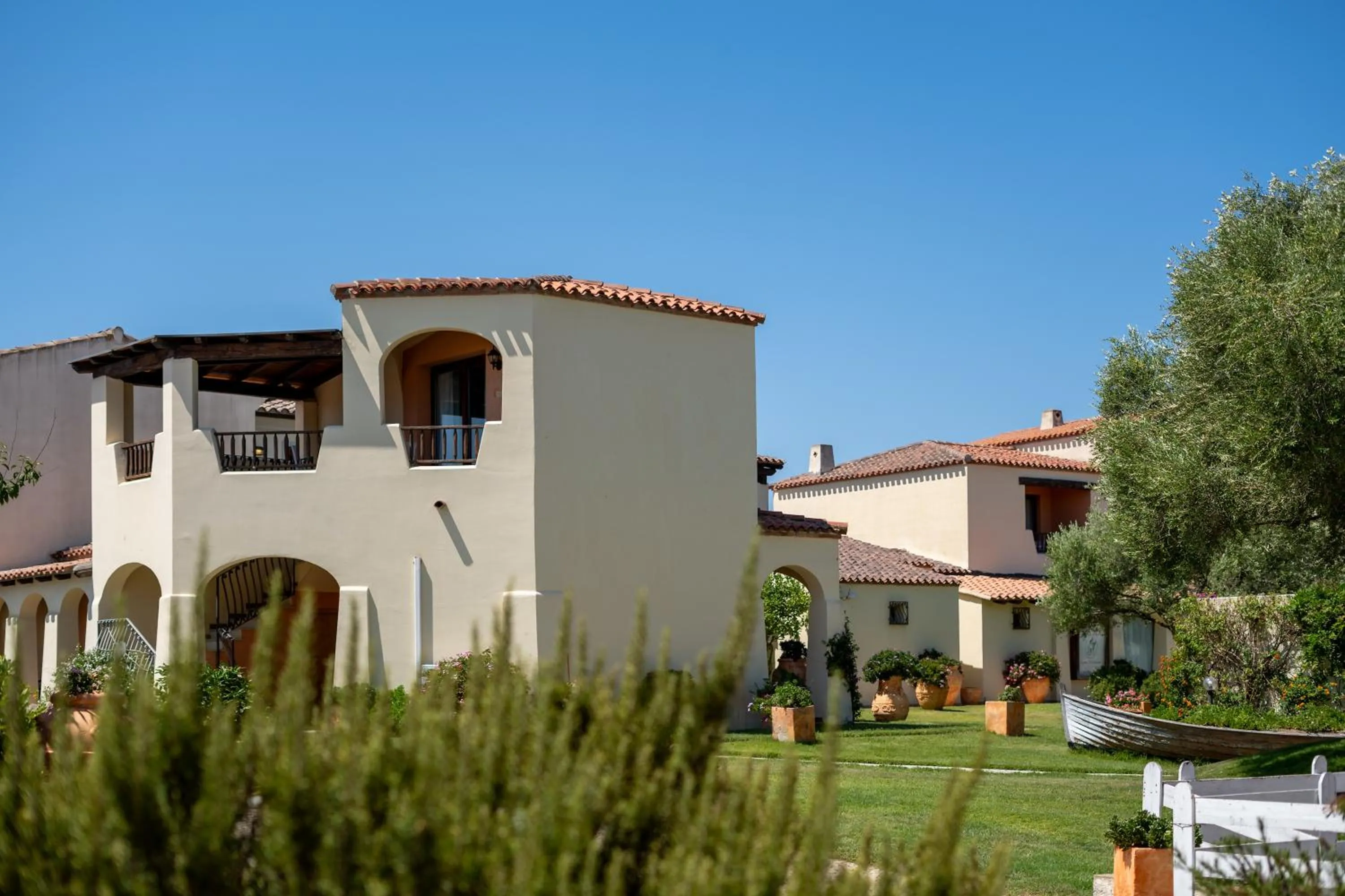 Garden view in Hotel Sa Pedra