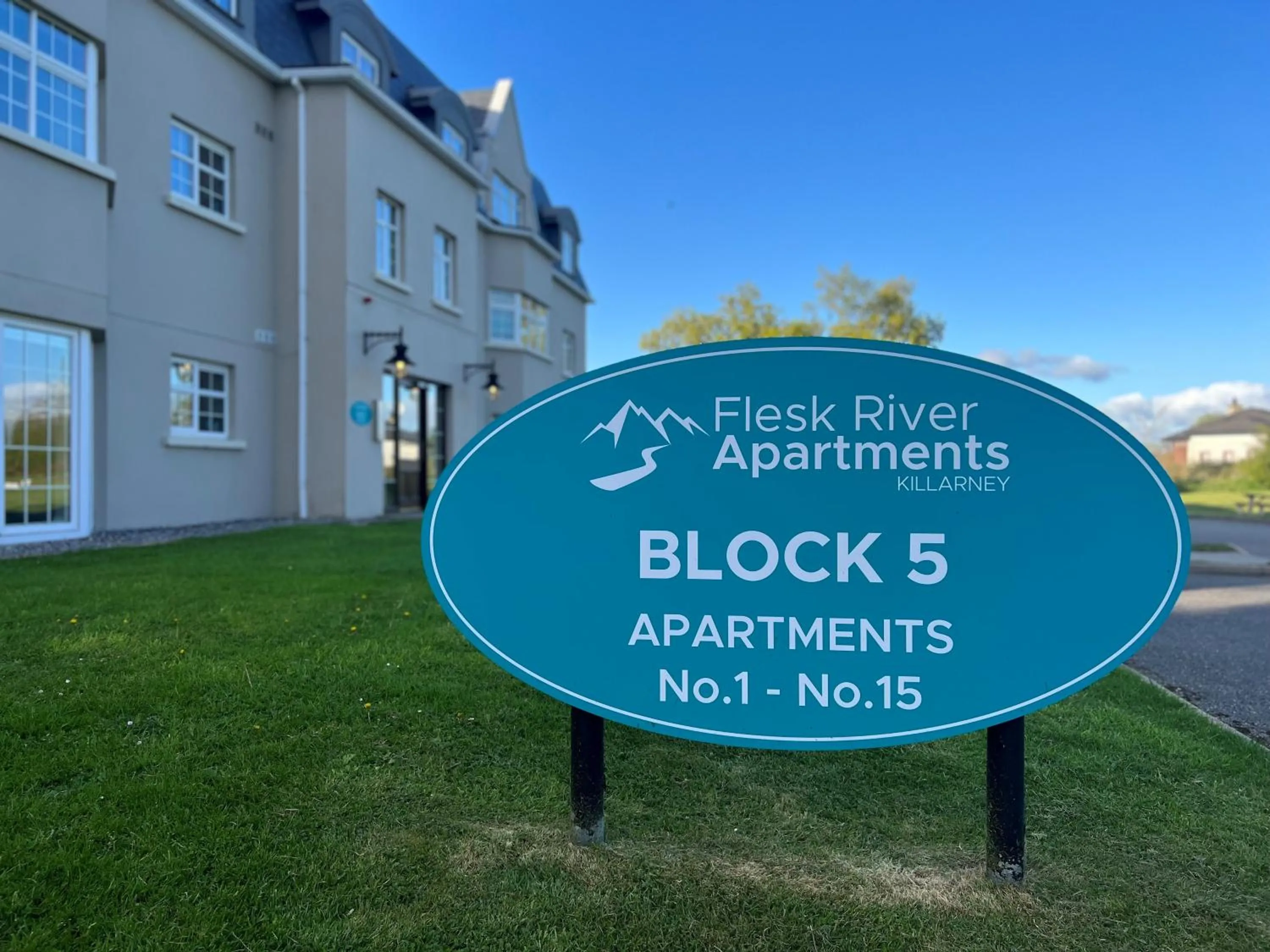 Property building in Killarney Flesk River Apartments