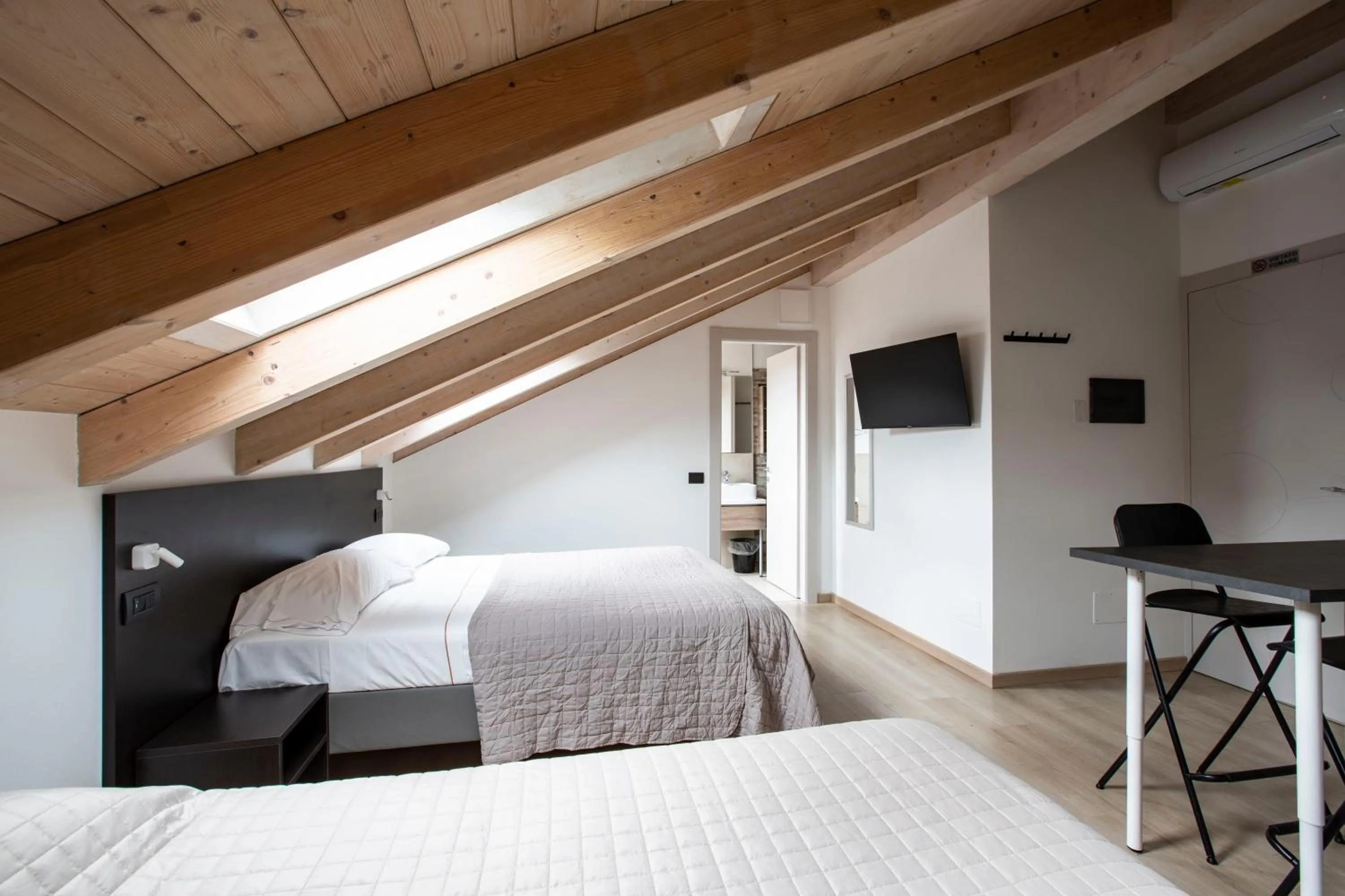 Bed in Il B&B di PIAZZA MOTTA